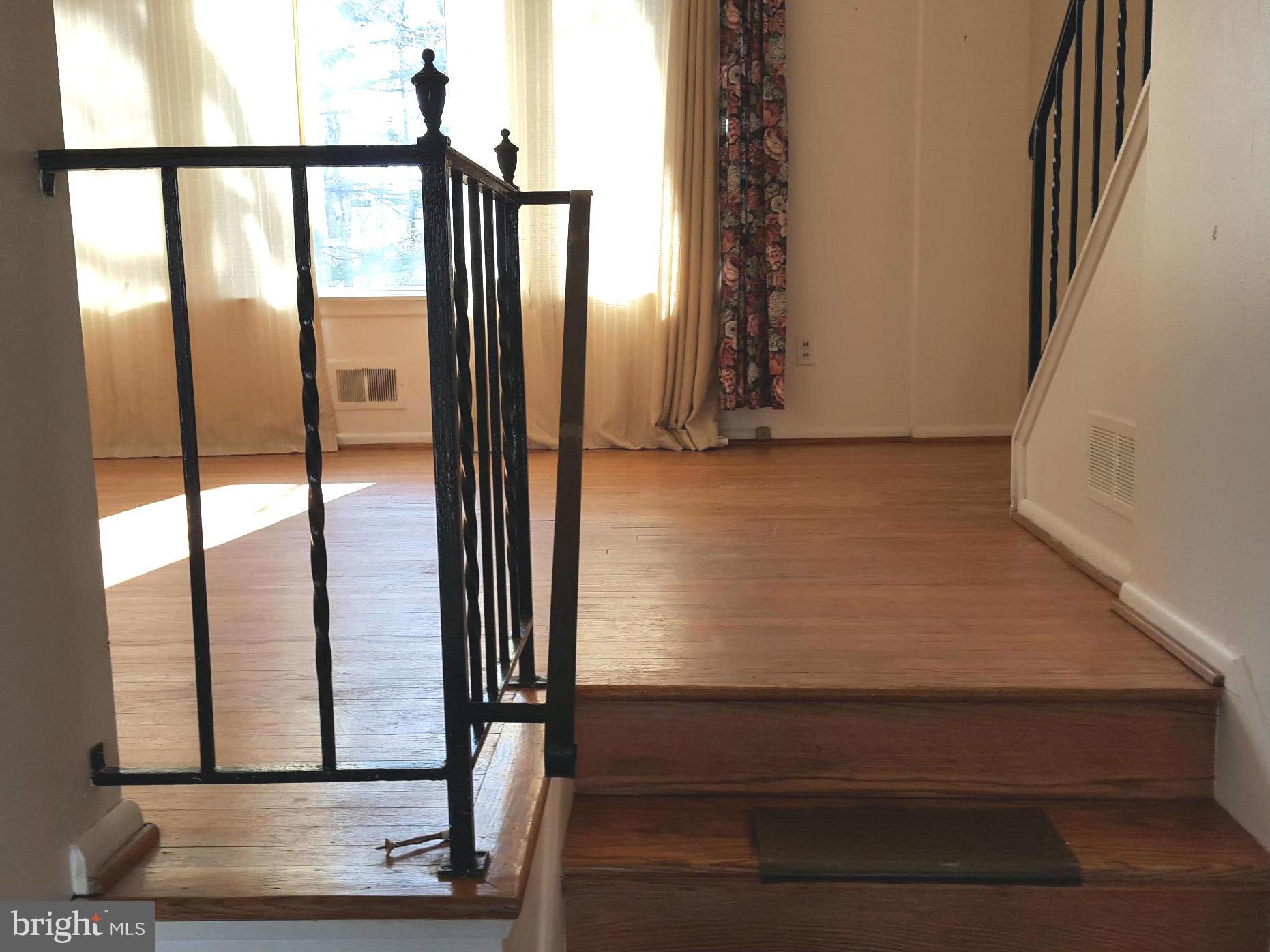 CAMPFIELD GARDENS - Residential