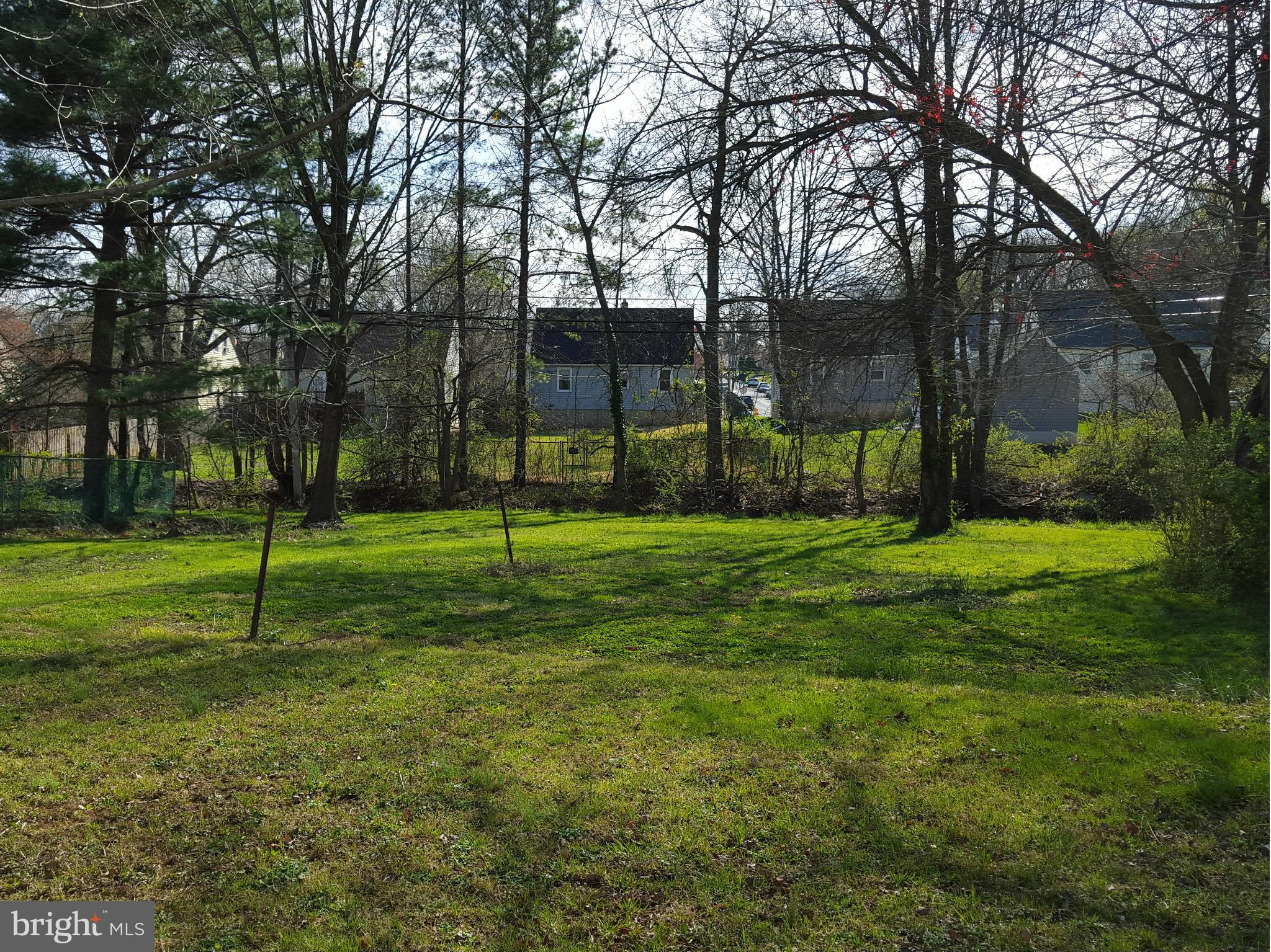 CAMPFIELD GARDENS - Residential