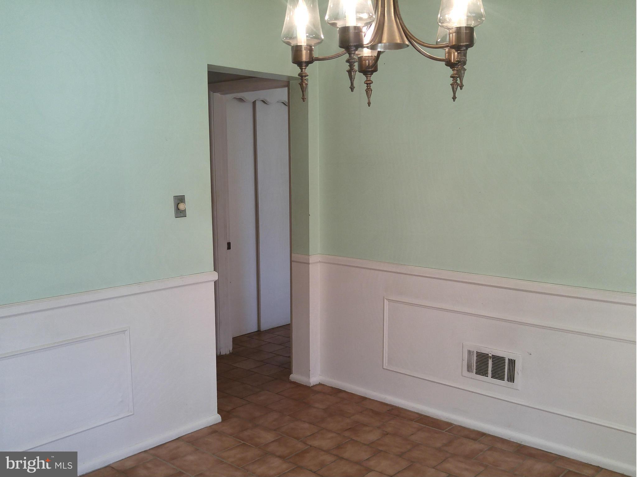 CAMPFIELD GARDENS - Residential