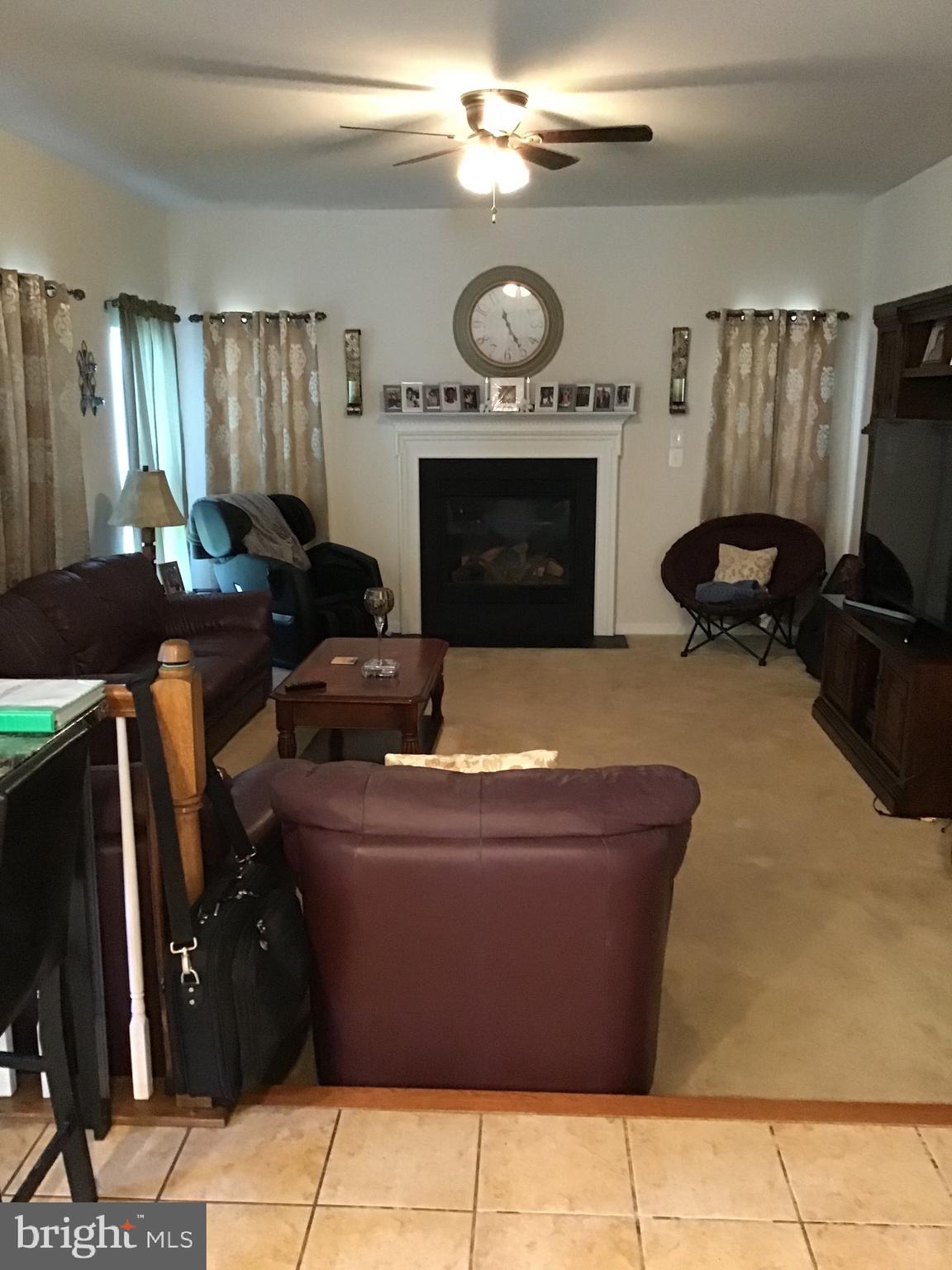 HILLANTRAE-PLAT 1> - Residential