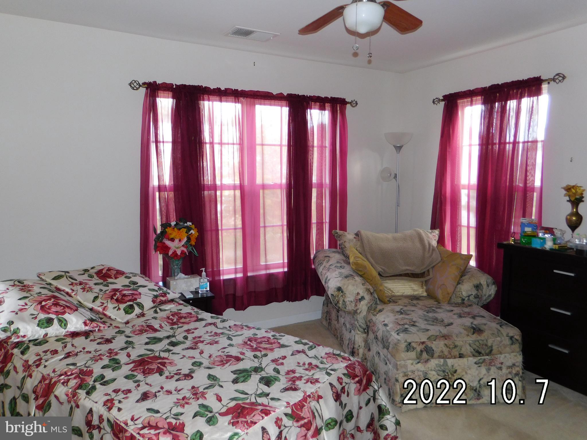 HILLANTRAE-PLAT 1> - Residential