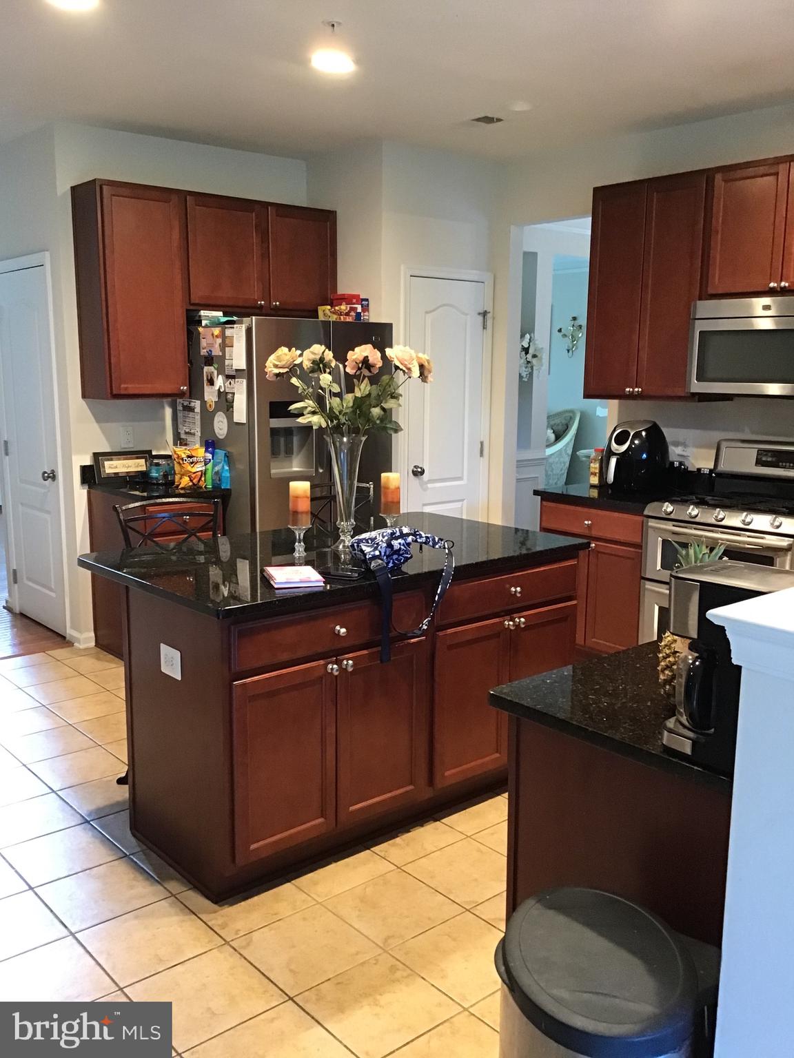 HILLANTRAE-PLAT 1> - Residential