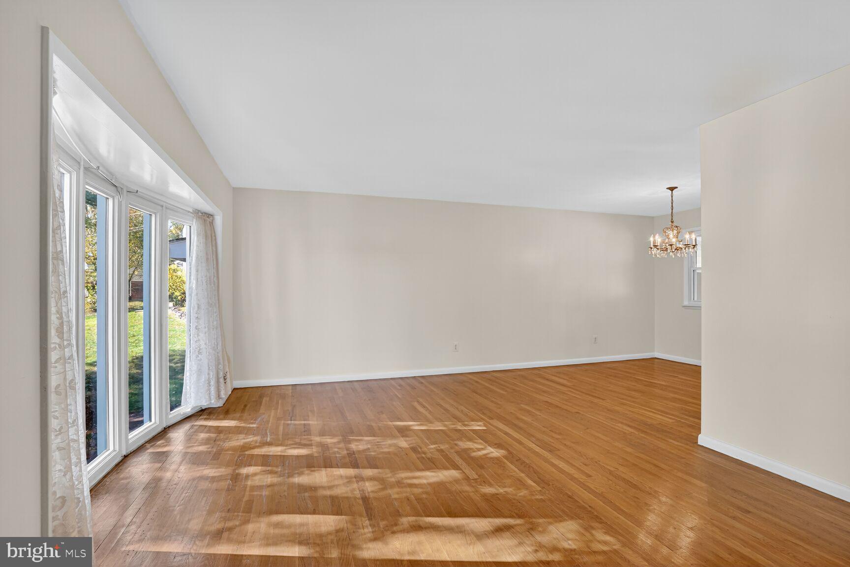 6120 SQUIRE LANE