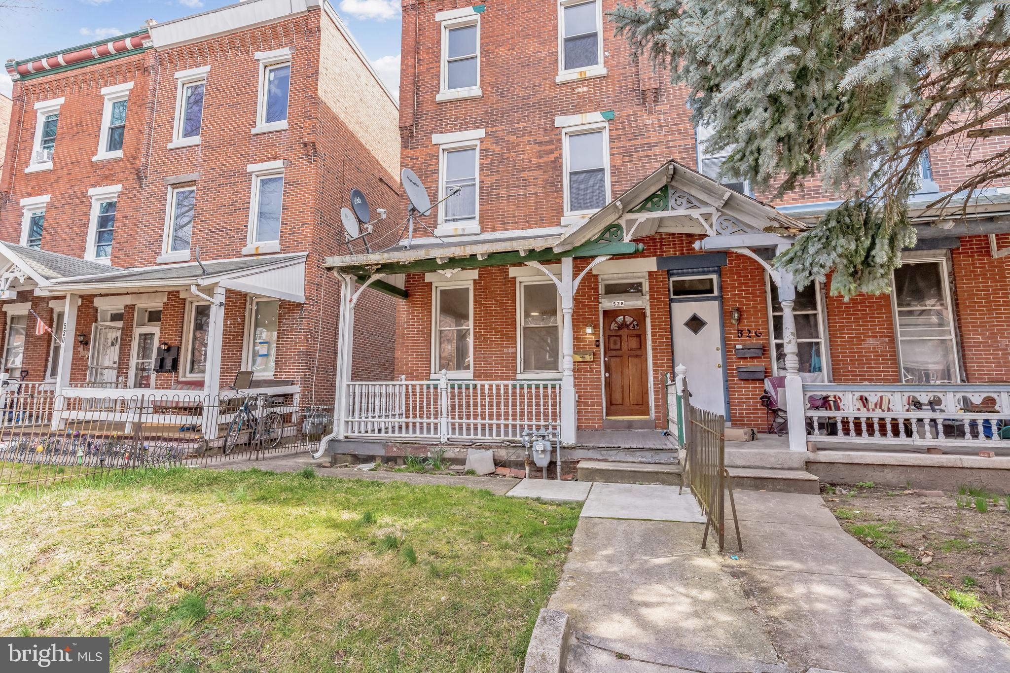 NORRISTOWN - Residential