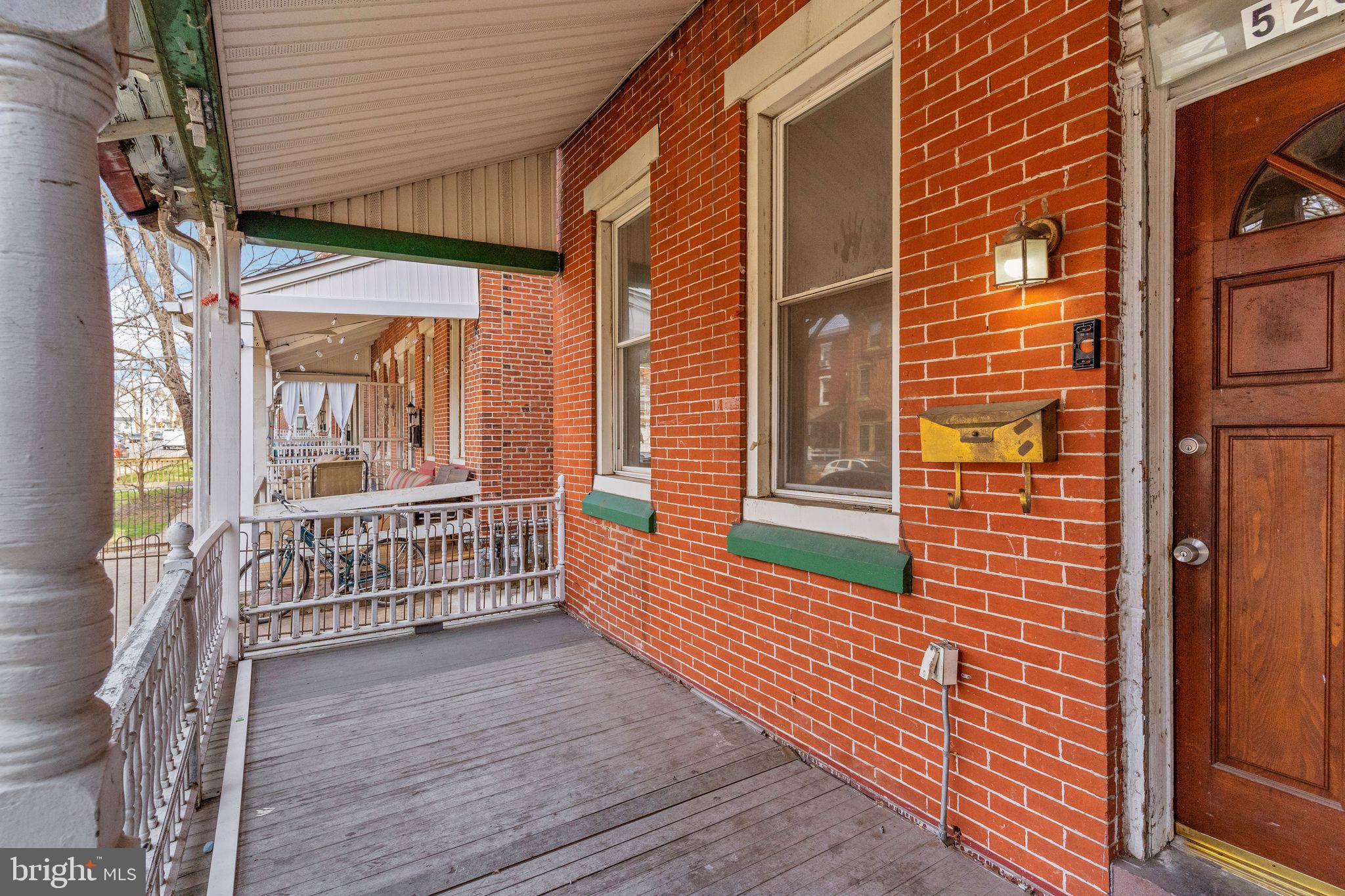 NORRISTOWN - Residential