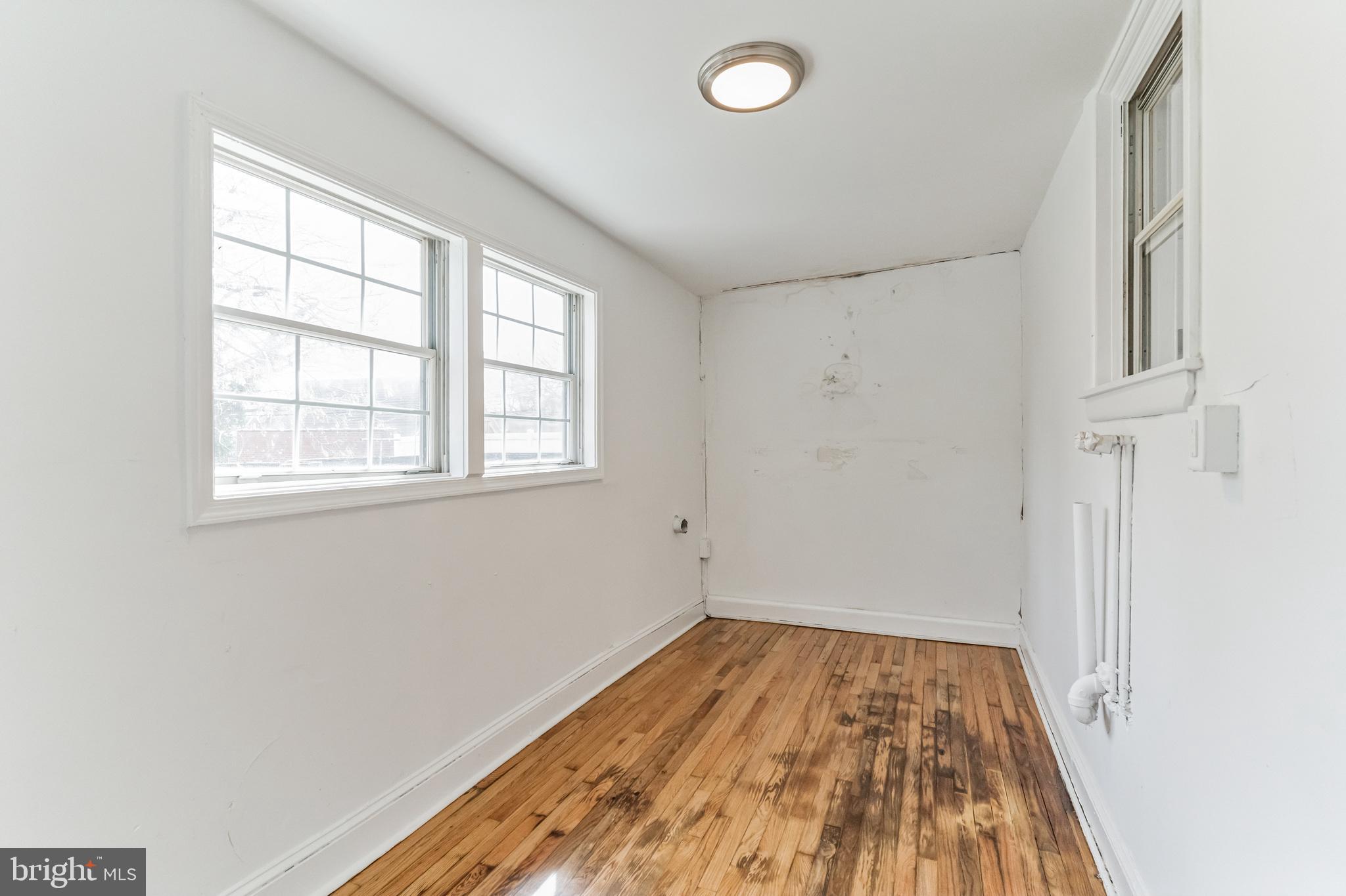 NORRISTOWN - Residential