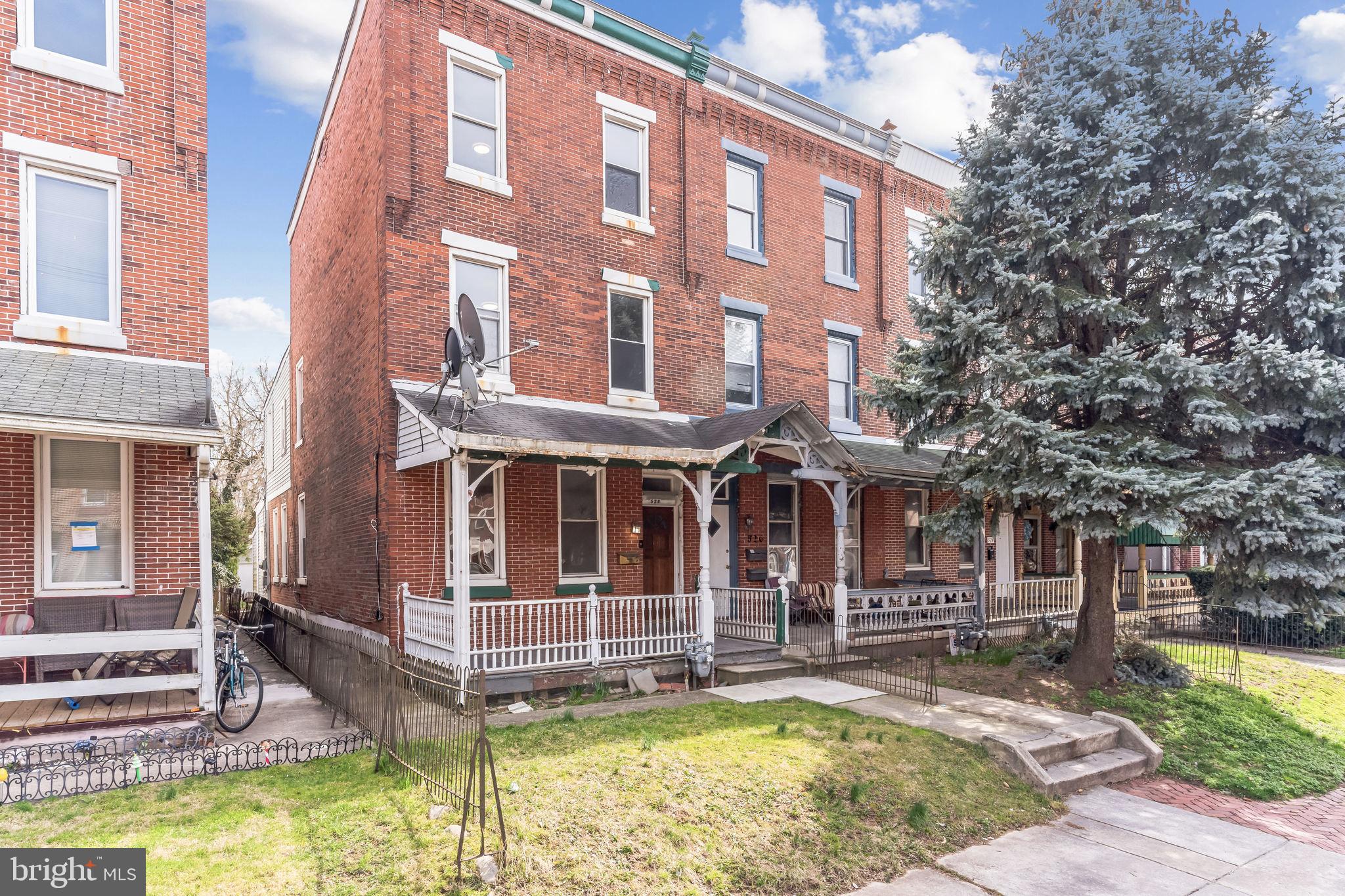 NORRISTOWN - Residential