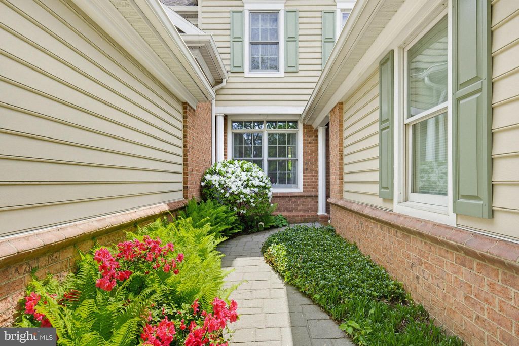 Photo of 634 Northfield Road, LITITZ, PA 17543 (MLS # PALA2087392)