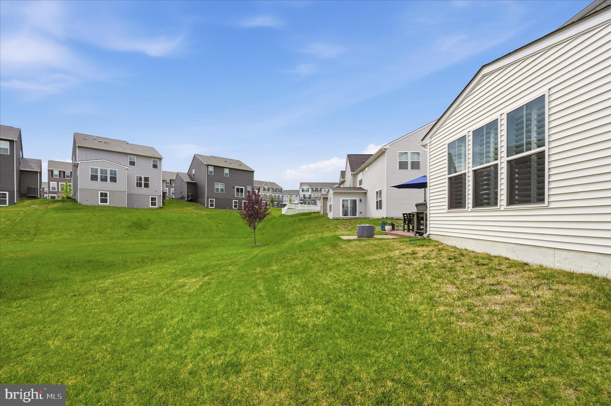 PRESIDENTS POINTE - Residential