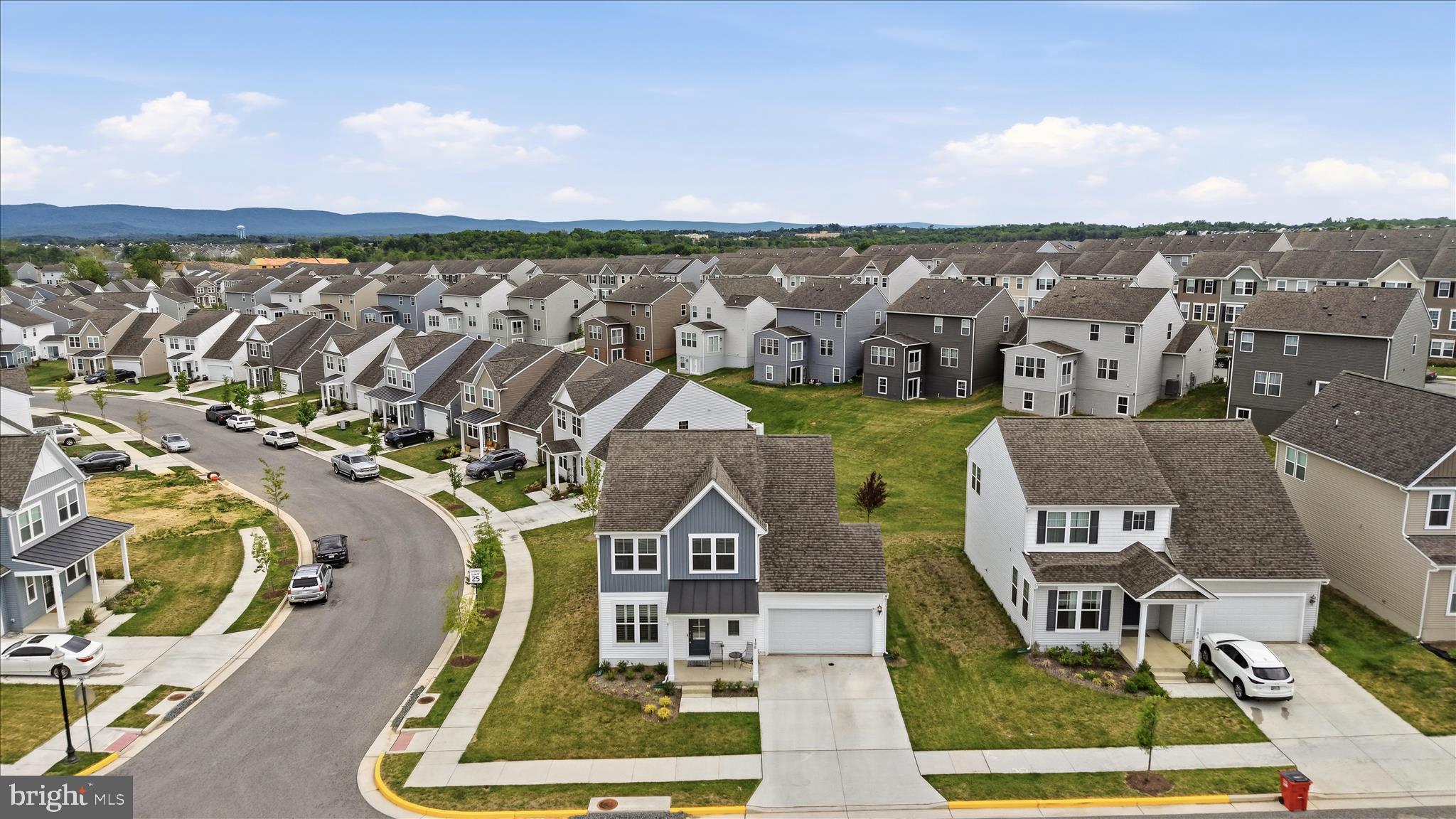 PRESIDENTS POINTE - Residential