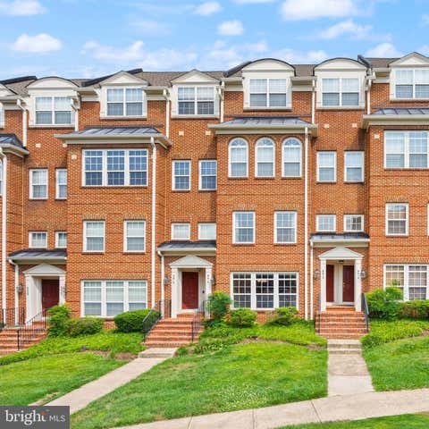 Townhouse For Sale - 9612 Wigfall Way<br/> MANASSAS PARK, VA 20111