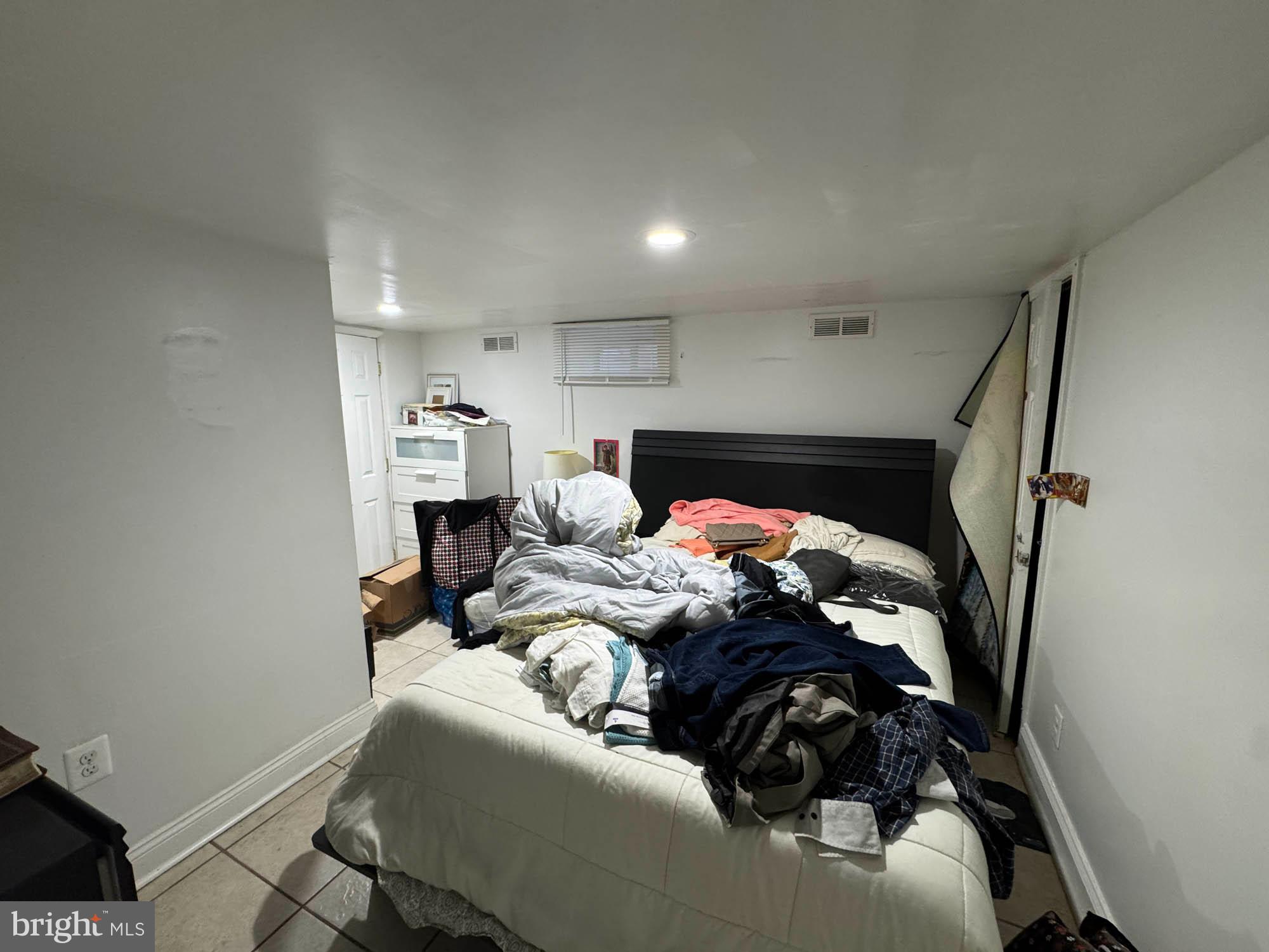 NEW CARROLLTON - Residential