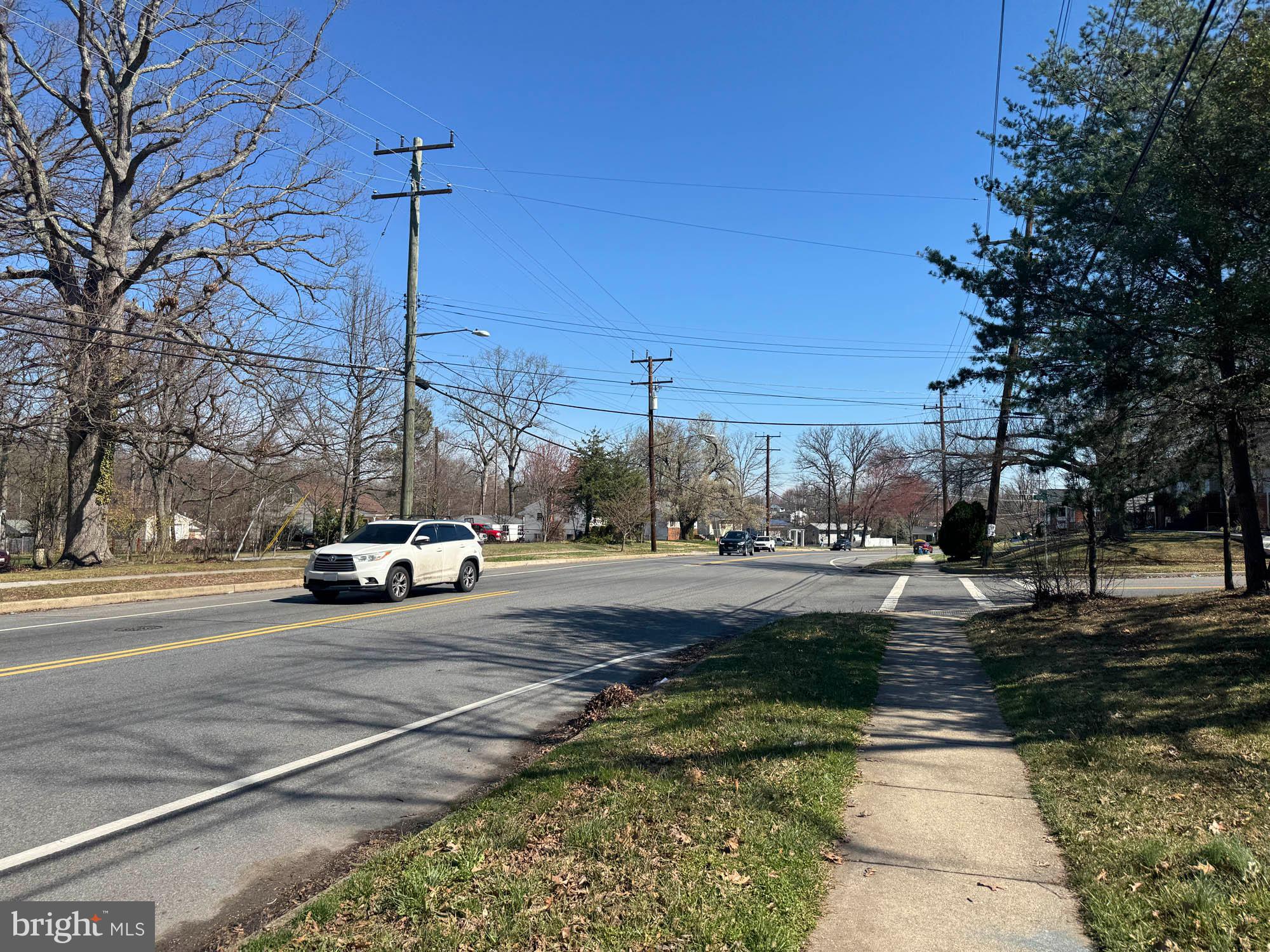 NEW CARROLLTON - Residential