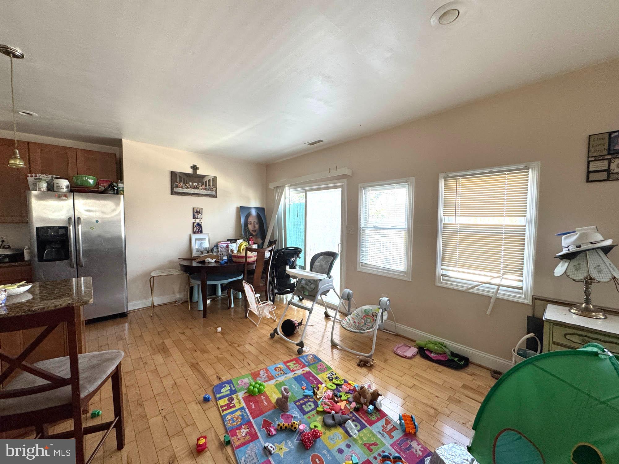 NEW CARROLLTON - Residential