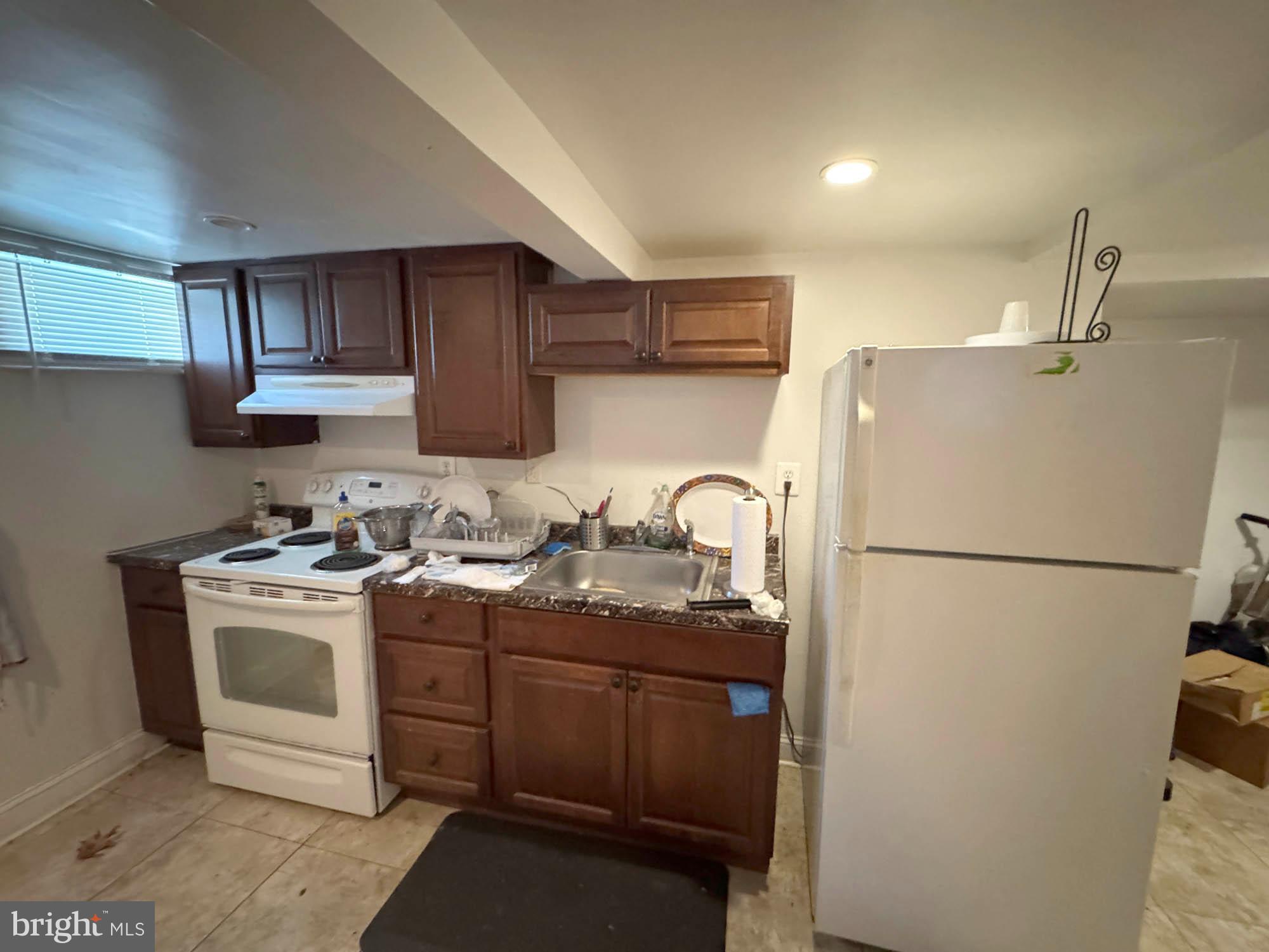 NEW CARROLLTON - Residential