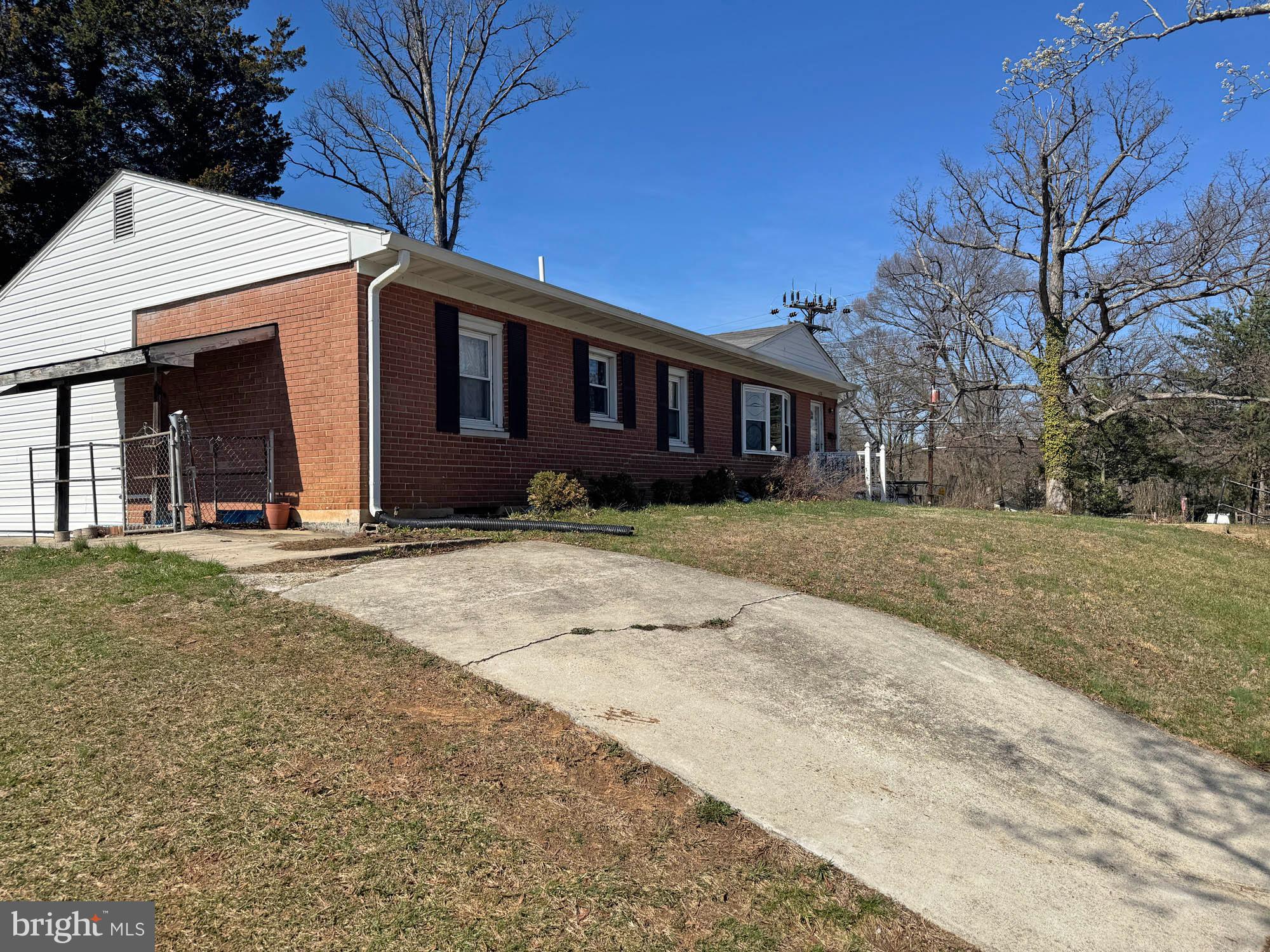 NEW CARROLLTON - Residential