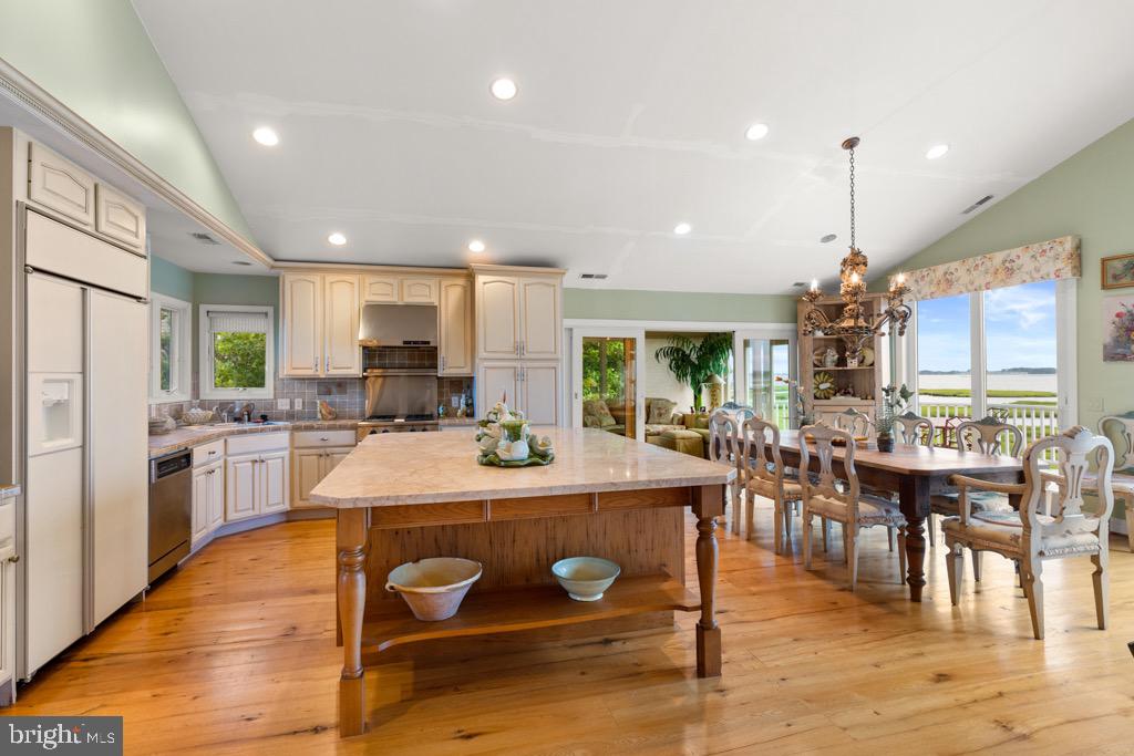 MAISONS SUR-MER - Residential