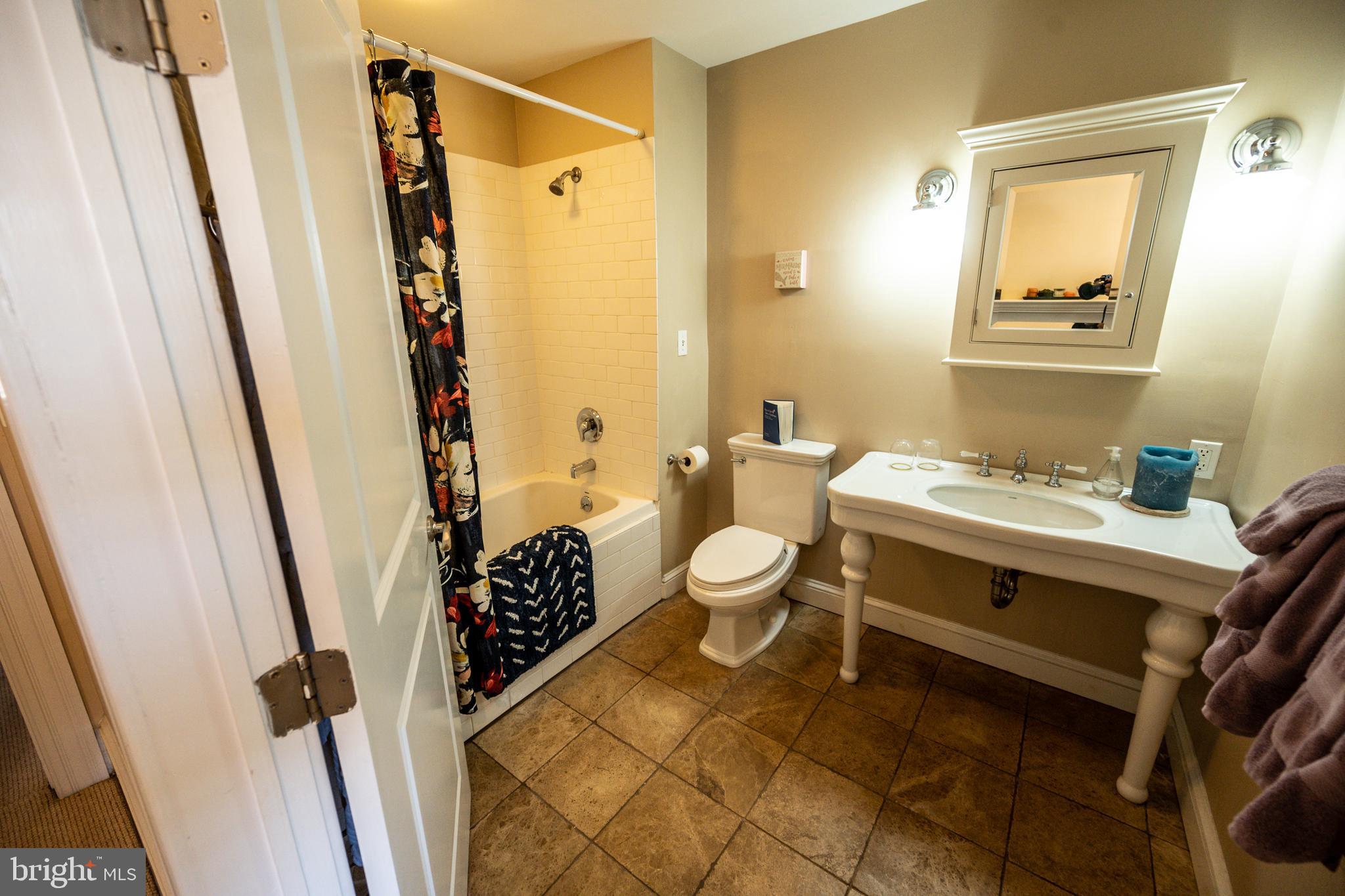 UPPER FELLS POINT - Residential