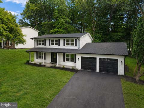 Photo of 9137 Rockefeller Lane, SPRINGFIELD, VA 22153 (MLS # VAFX2332668)