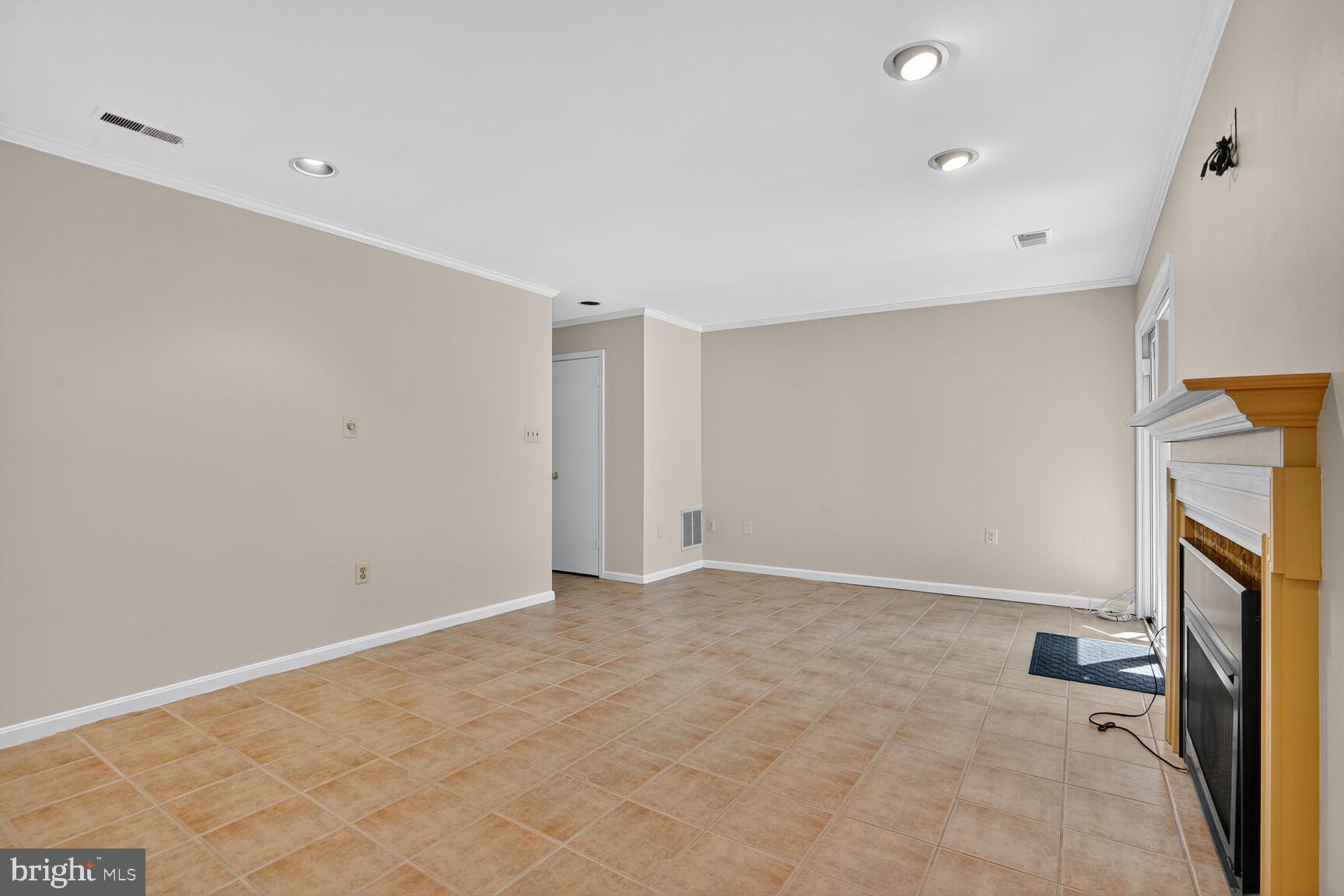 FAIR RIDGE - Residential Lease