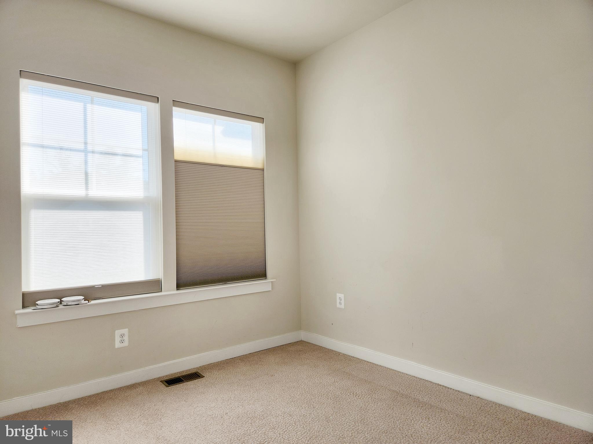 POTOMAC SHORES - Residential Lease