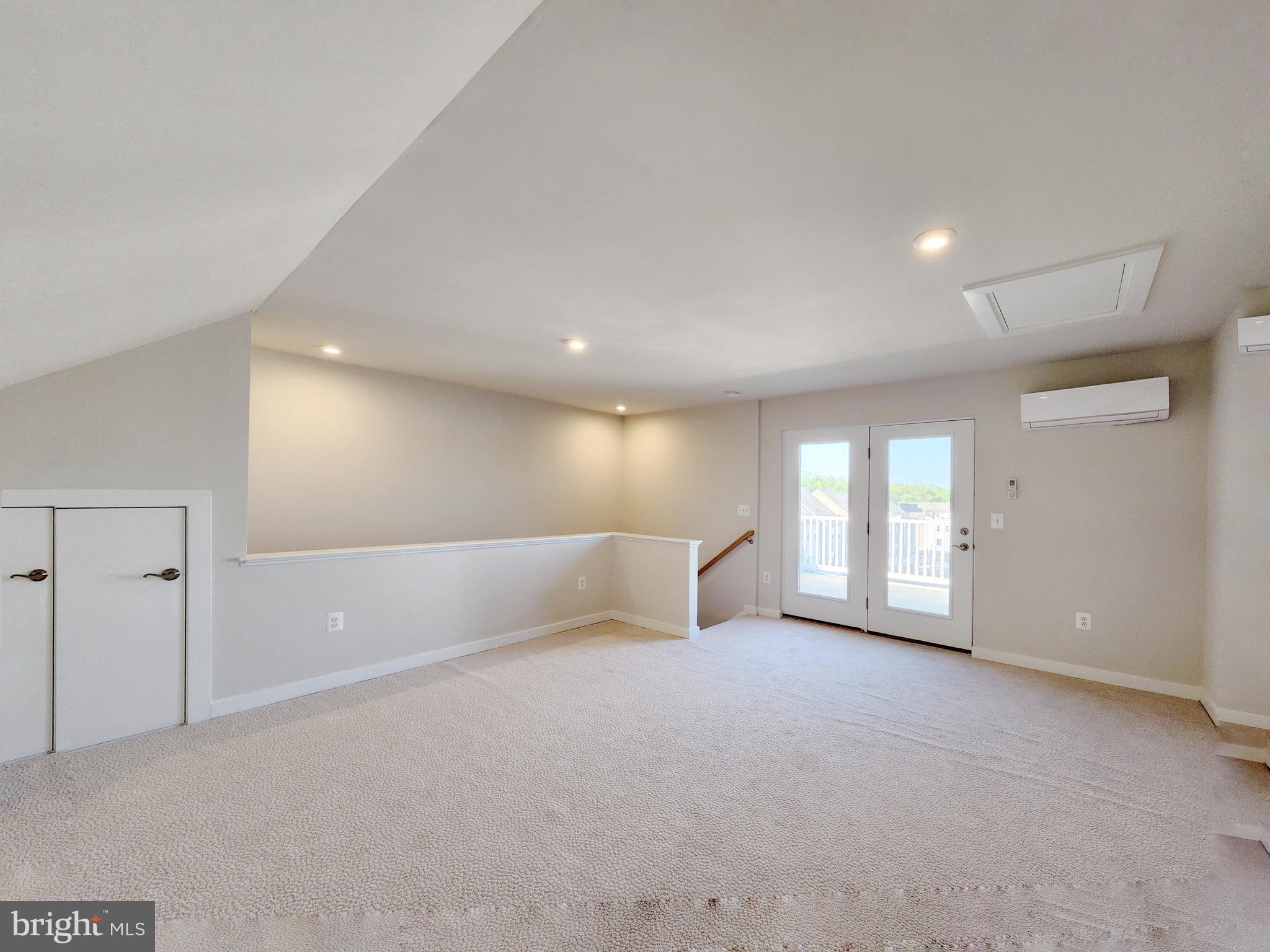 POTOMAC SHORES - Residential Lease