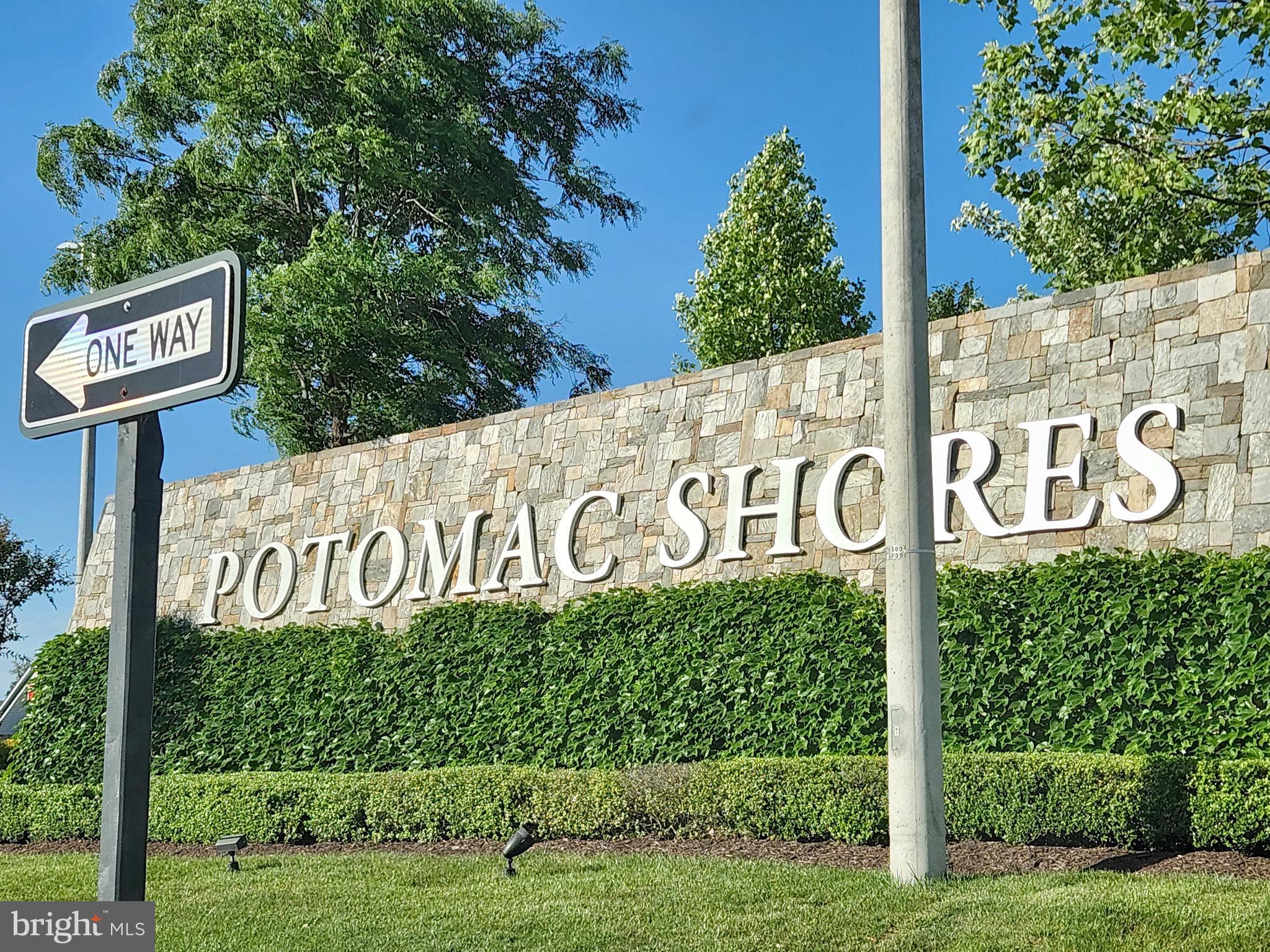 POTOMAC SHORES - Residential Lease