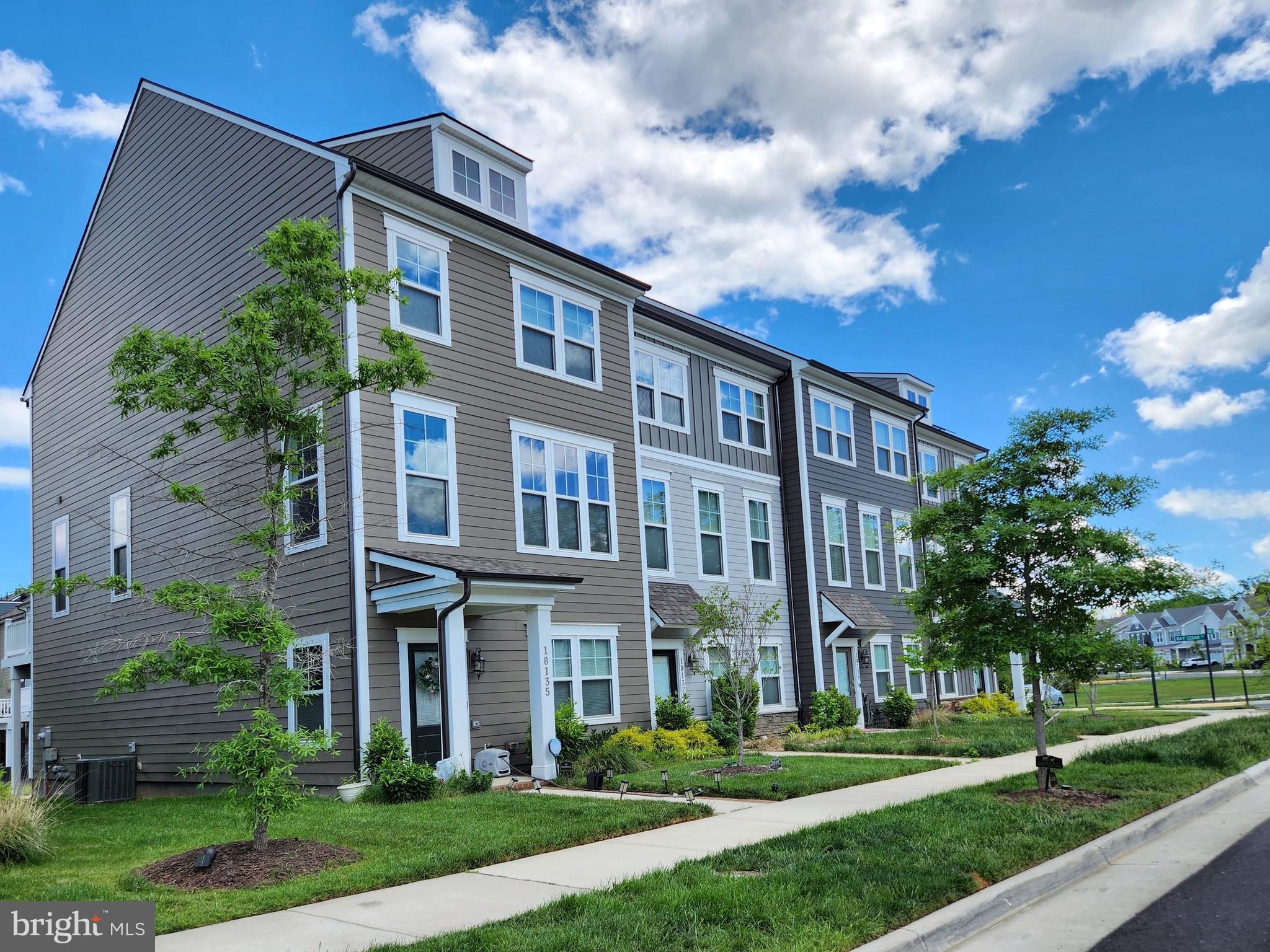 POTOMAC SHORES - Residential Lease