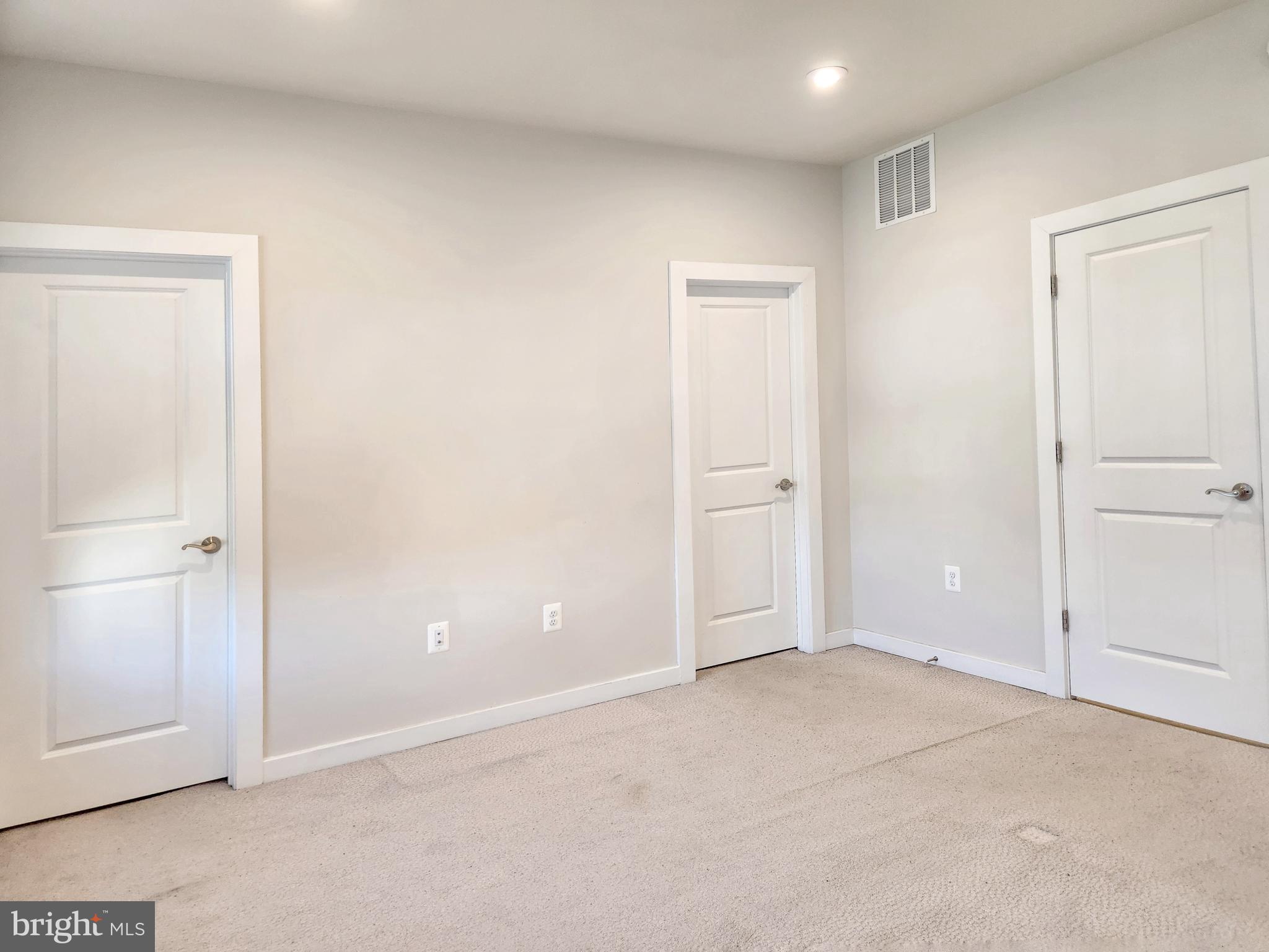 POTOMAC SHORES - Residential Lease