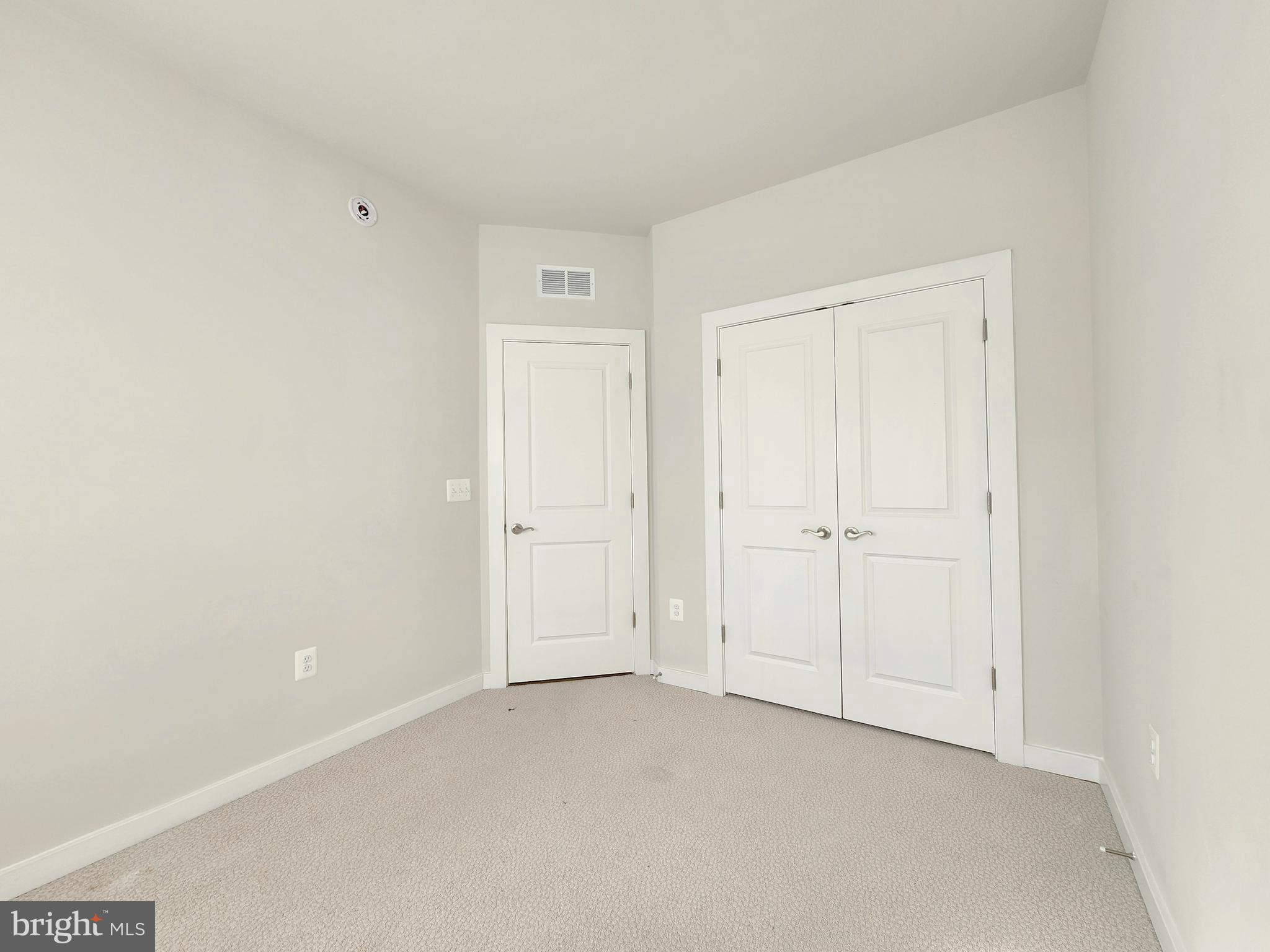 POTOMAC SHORES - Residential Lease