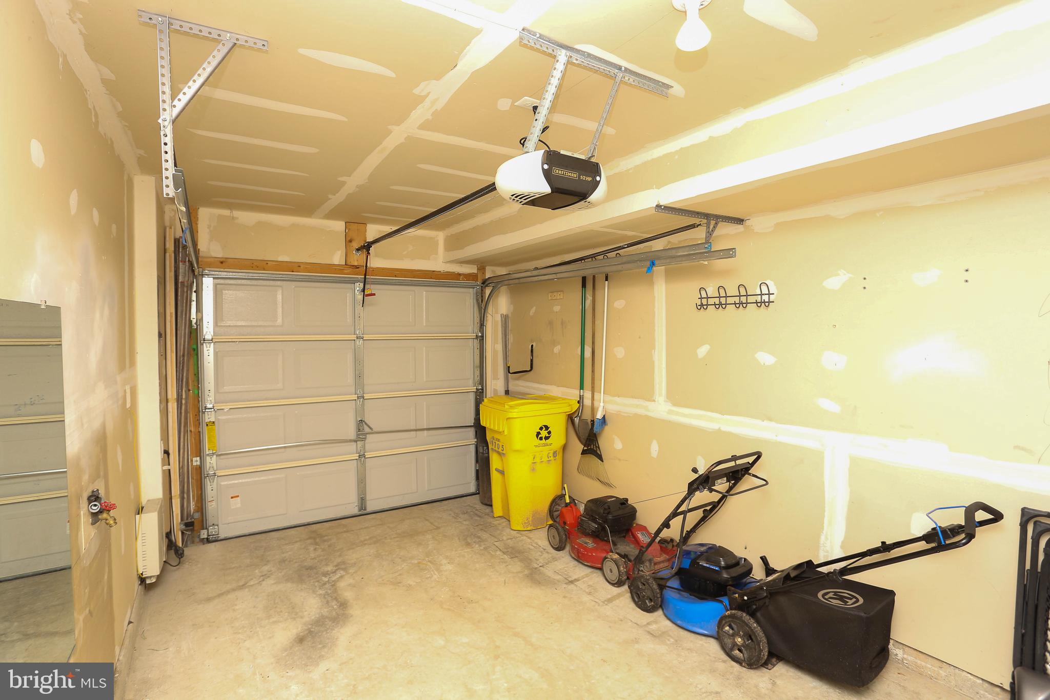 TANYARD SPRINGS - Residential