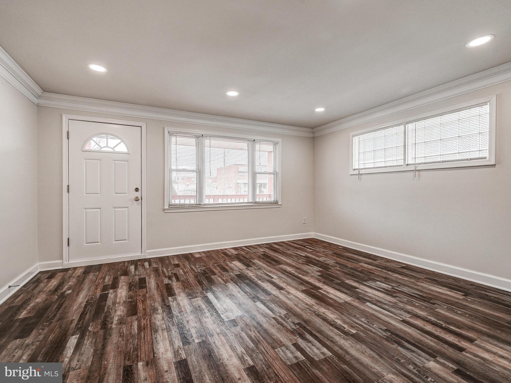 8127 DEL HAVEN ROAD
