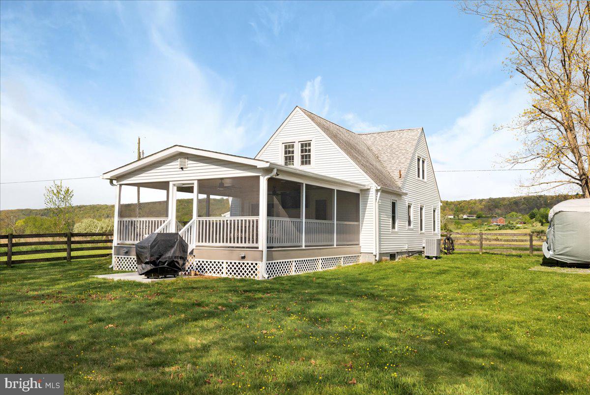 FARMS OF THE RIVER - Residential