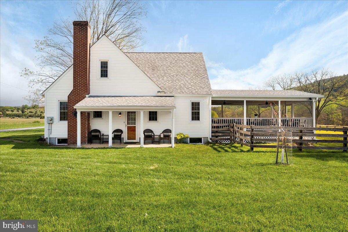 FARMS OF THE RIVER - Residential