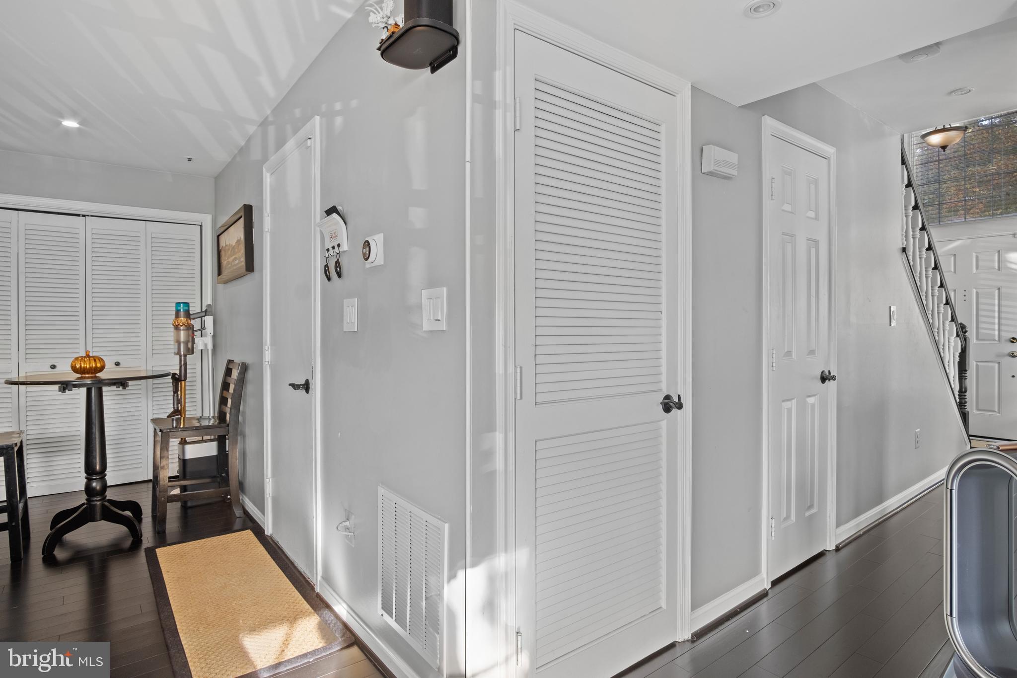 BARRINGTON POINTE CONDOS - Residential