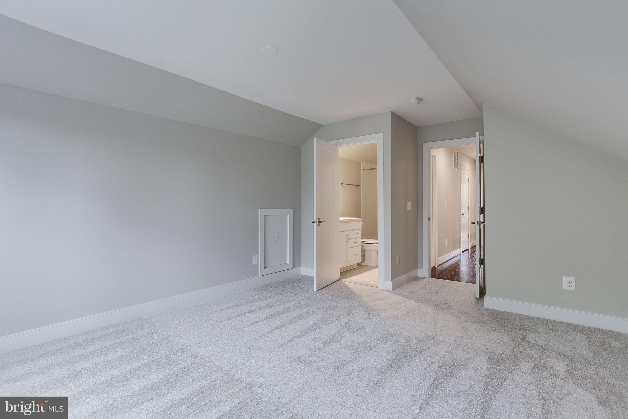 BERKSHIRE - Residential