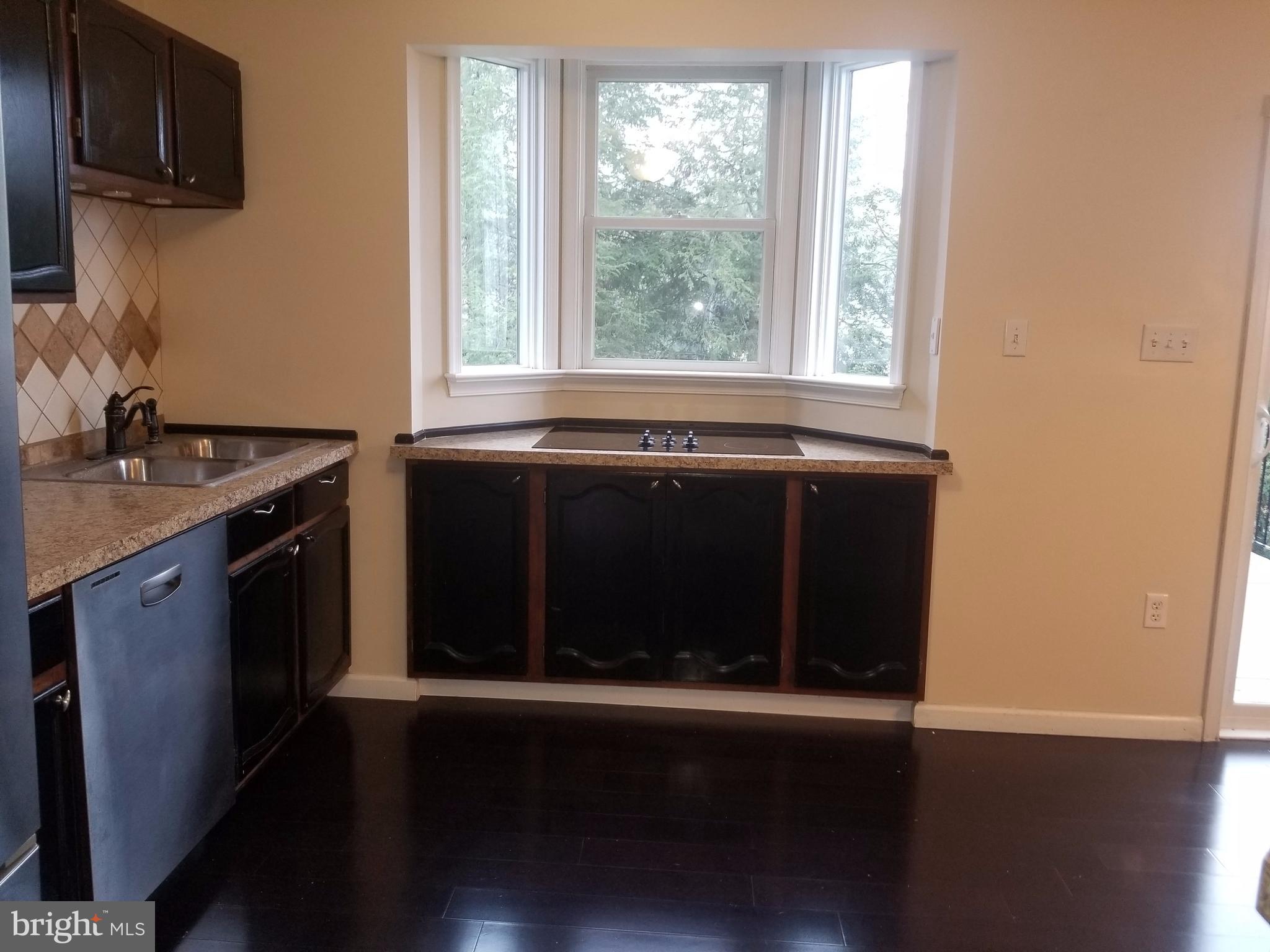 VALLEY GREEN VILLAGE WEST - Residential