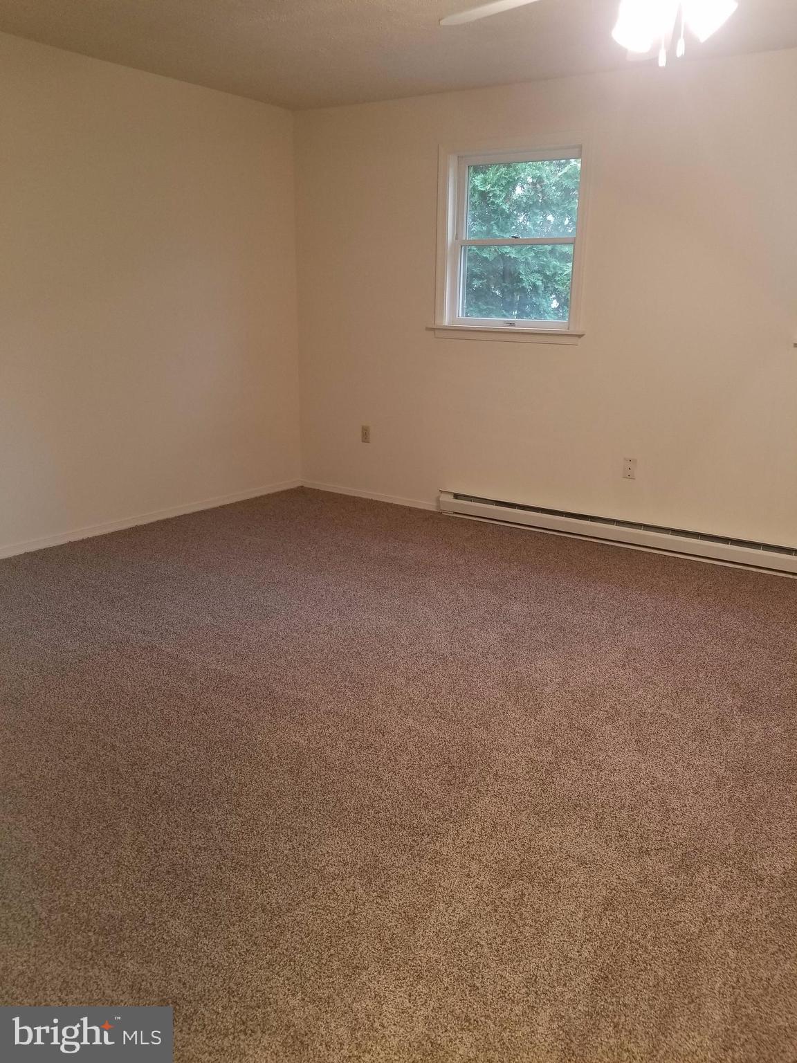 VALLEY GREEN VILLAGE WEST - Residential