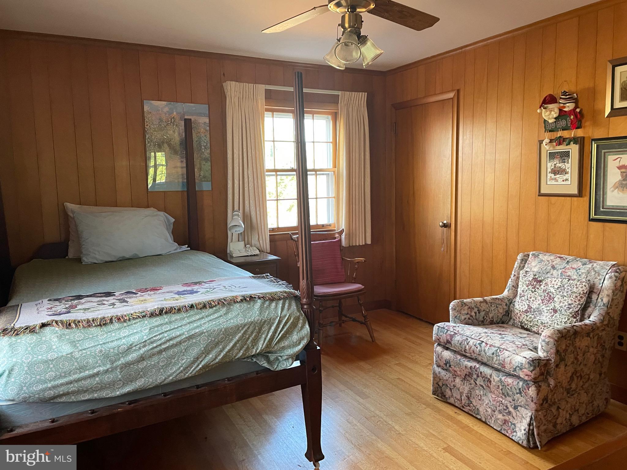 HUNTING HILLS - Residential