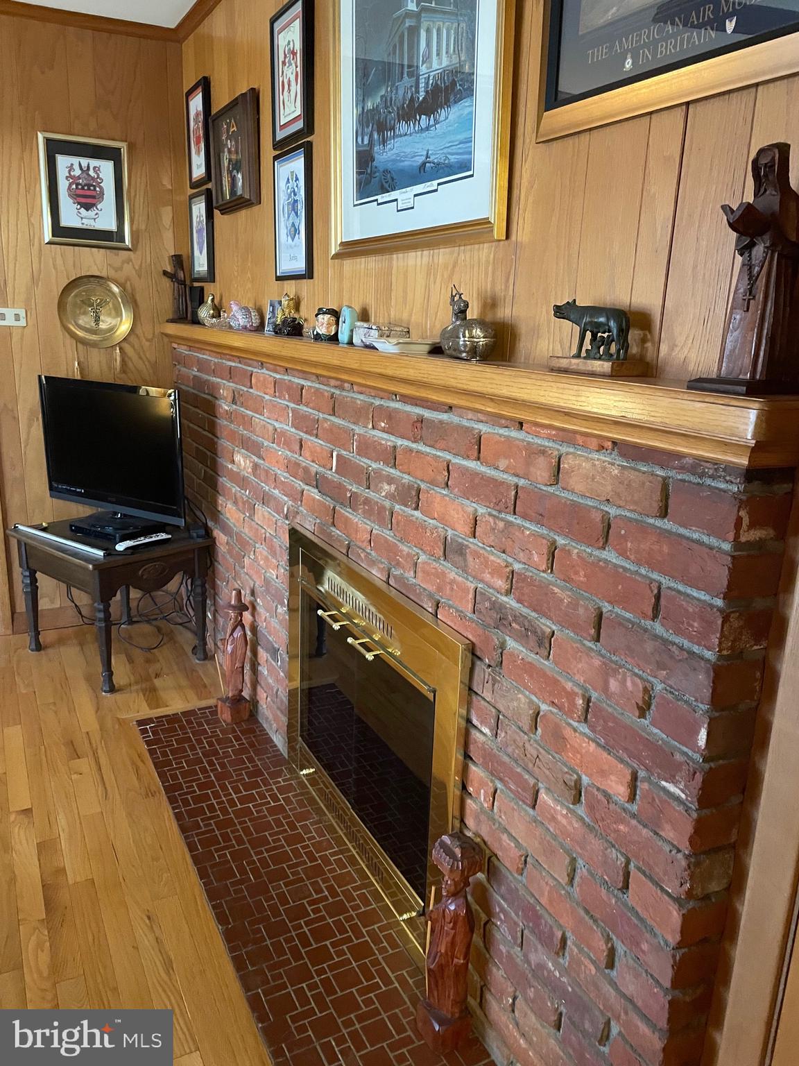 HUNTING HILLS - Residential