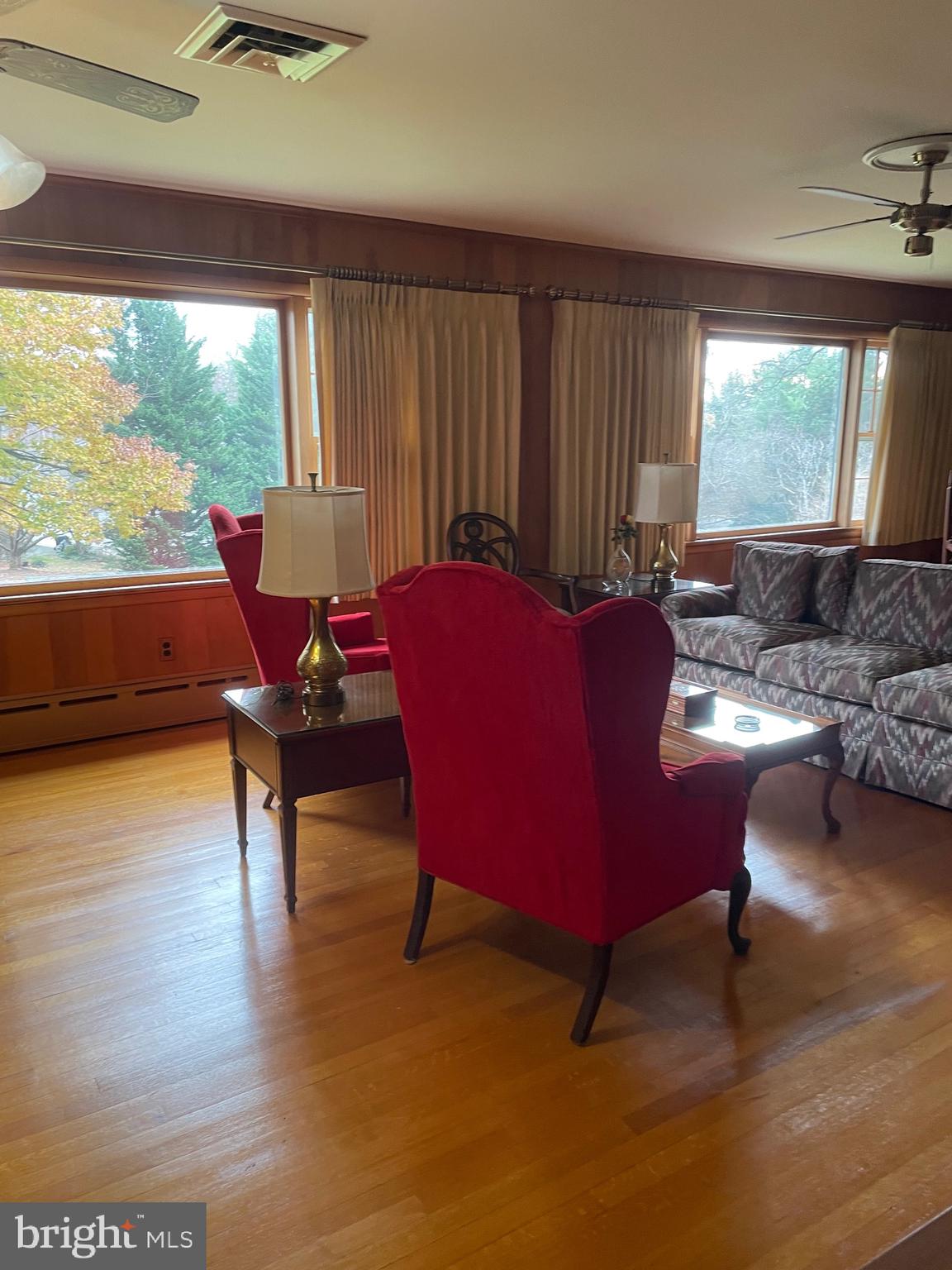 HUNTING HILLS - Residential