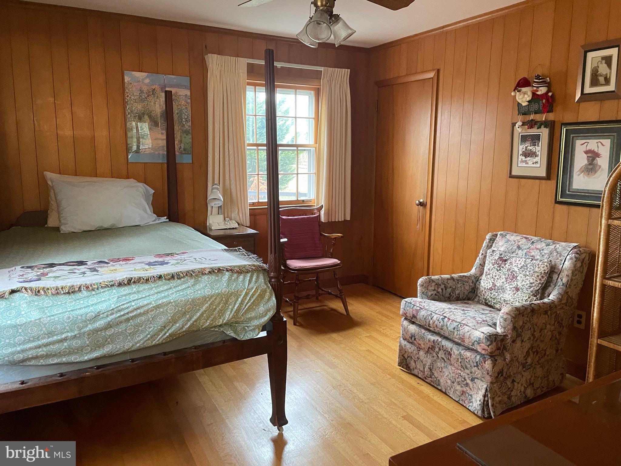 HUNTING HILLS - Residential