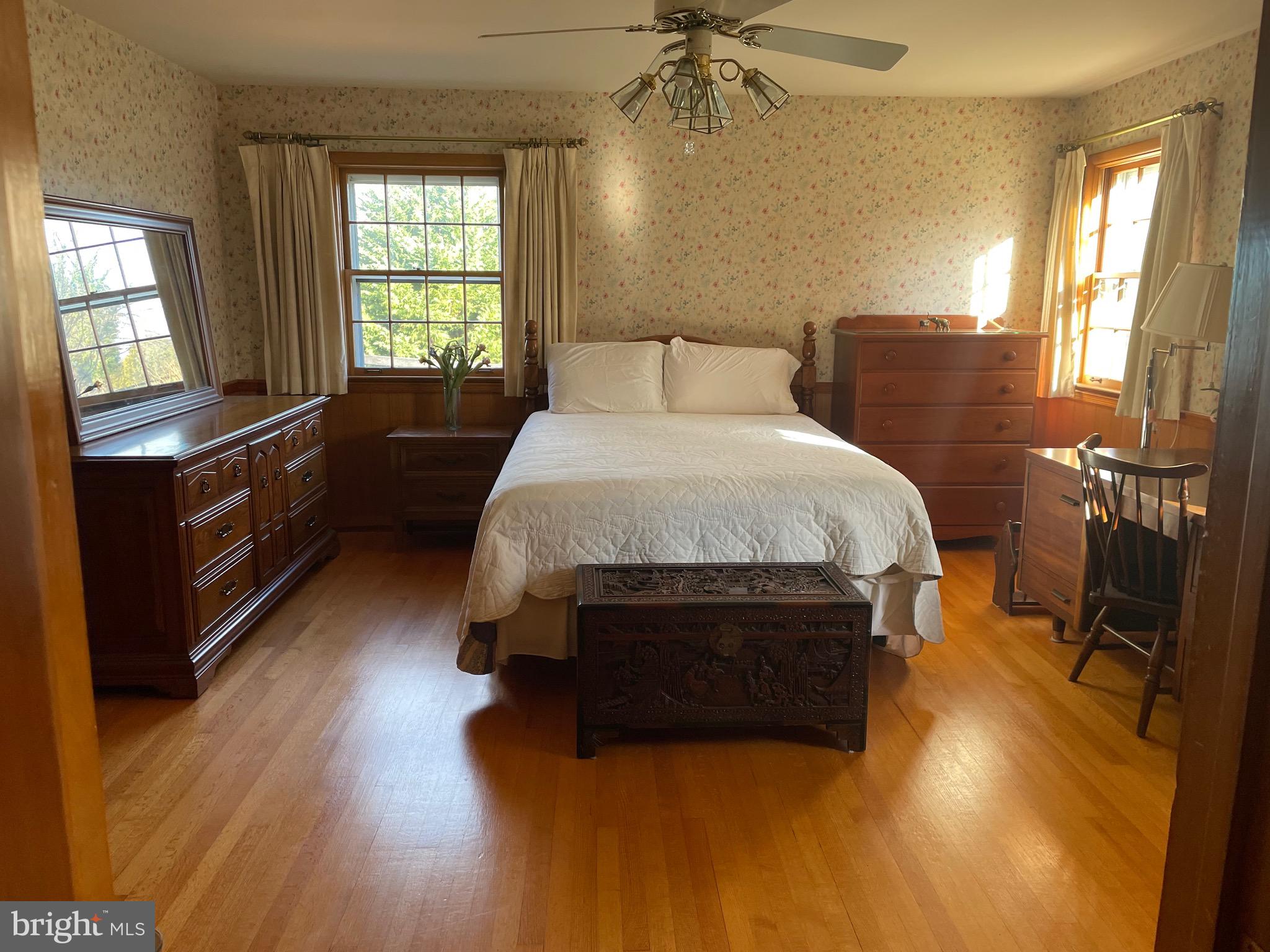 HUNTING HILLS - Residential