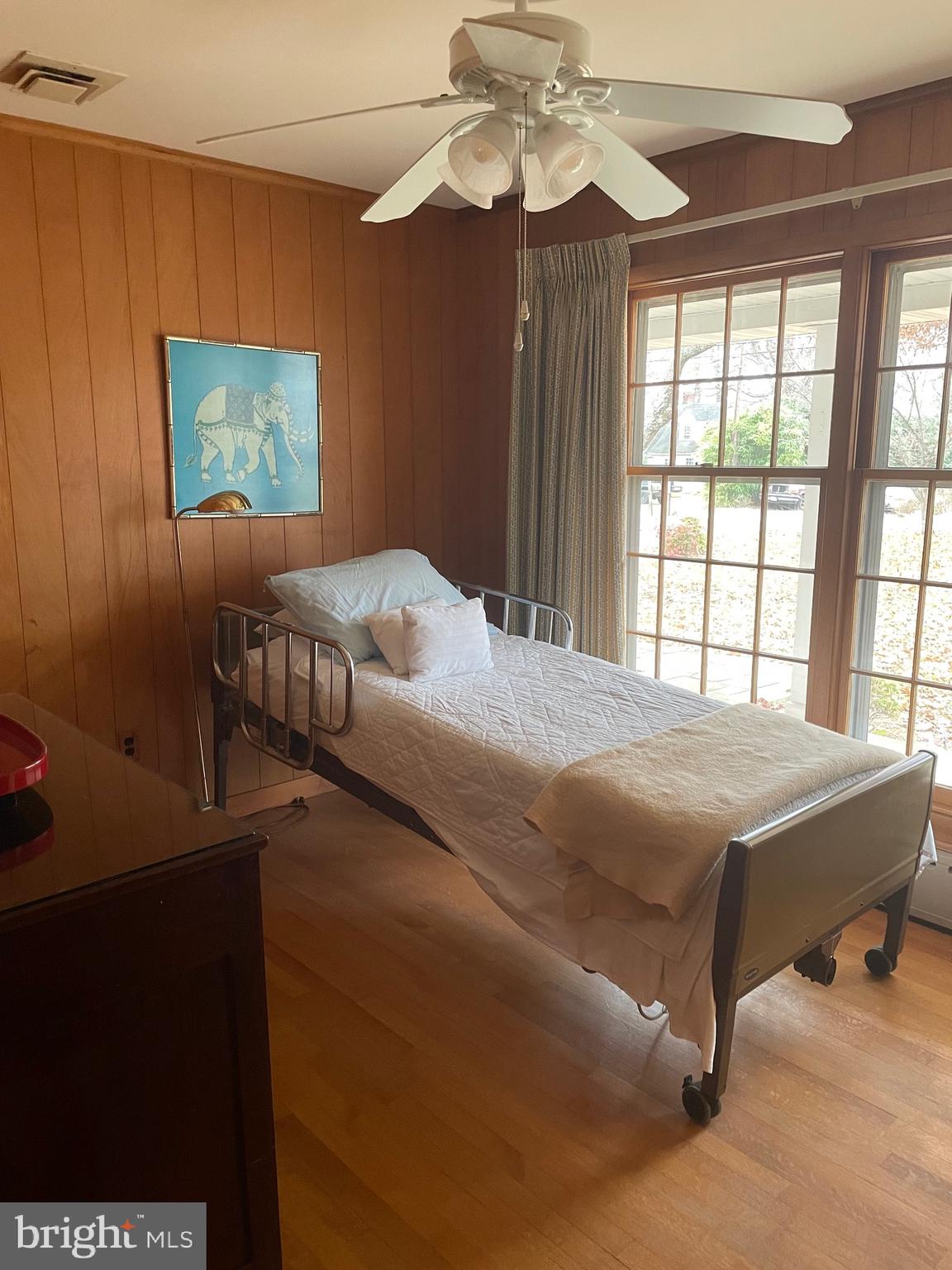 HUNTING HILLS - Residential