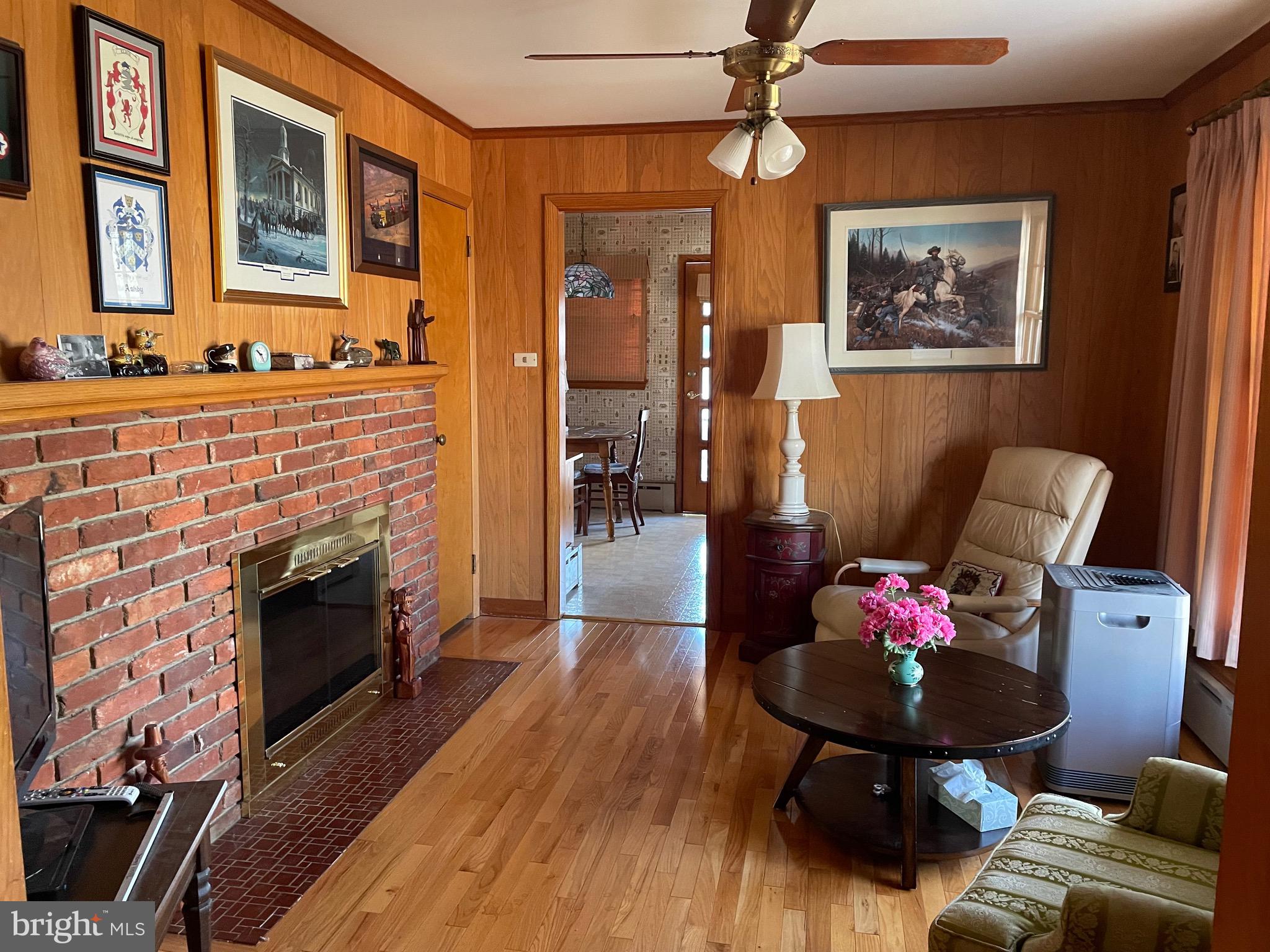 HUNTING HILLS - Residential