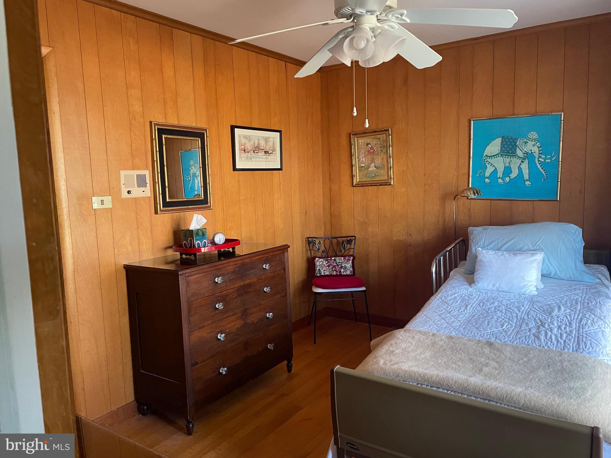 HUNTING HILLS - Residential