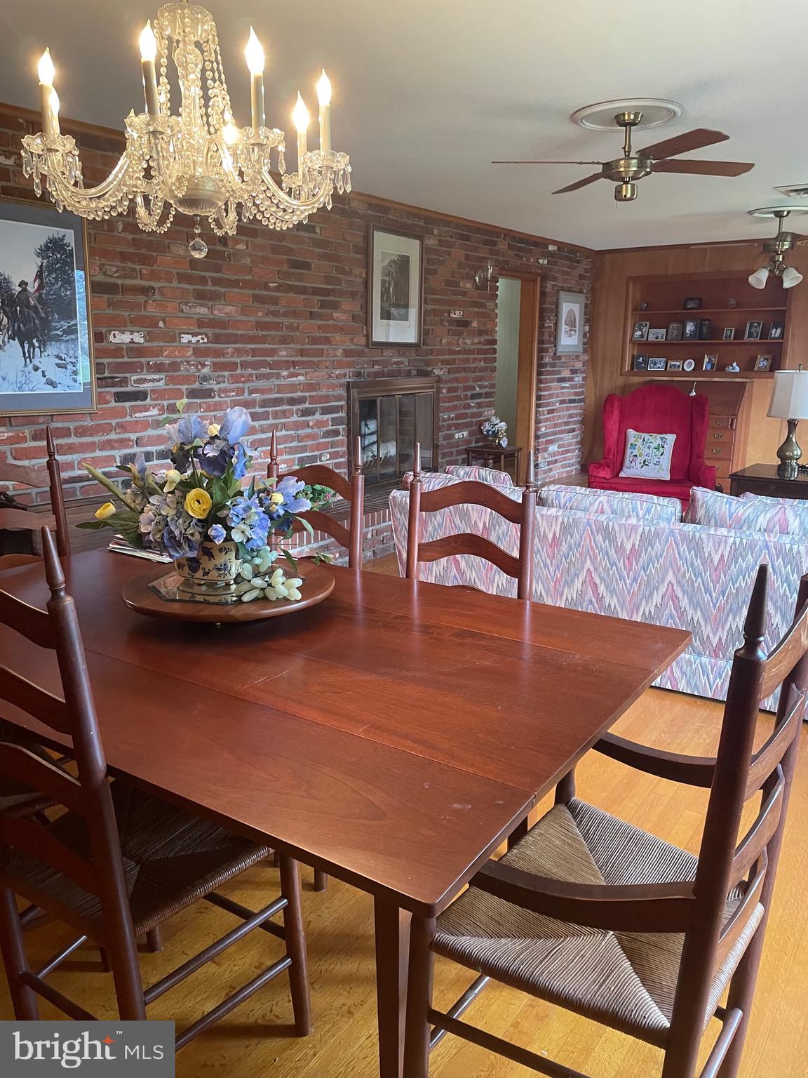 HUNTING HILLS - Residential