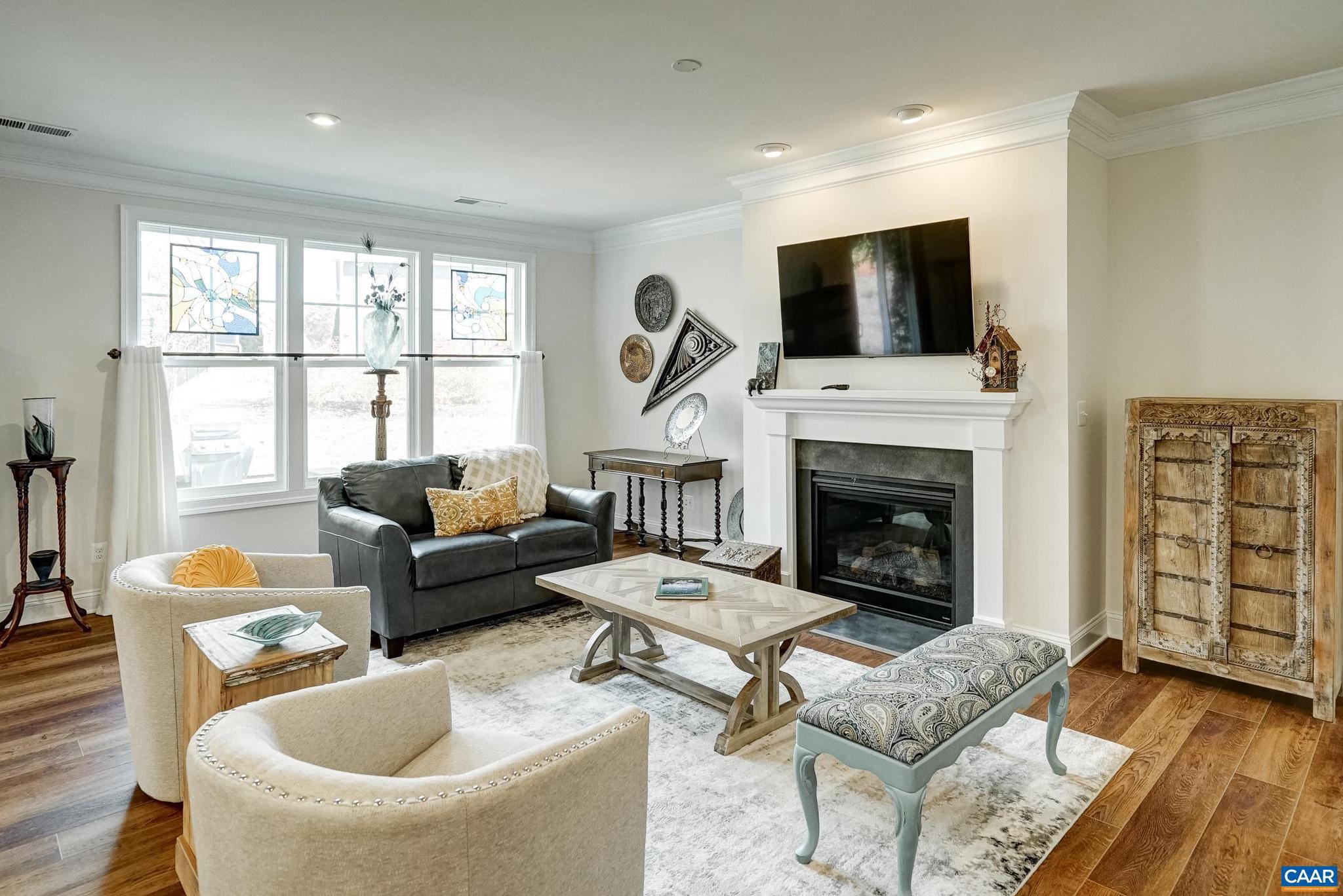 SPRING CREEK - Residential