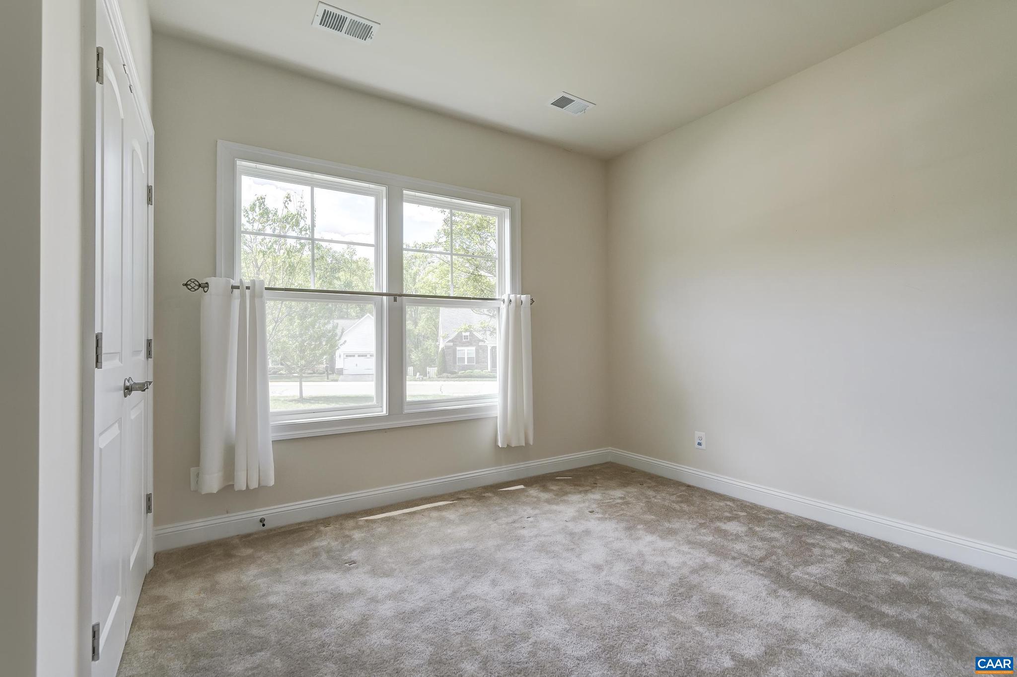 SPRING CREEK - Residential