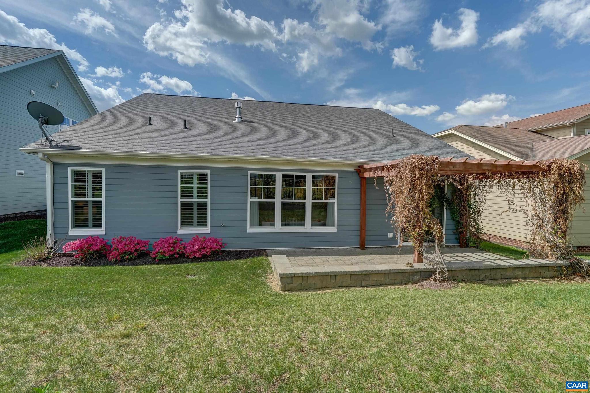 SPRING CREEK - Residential